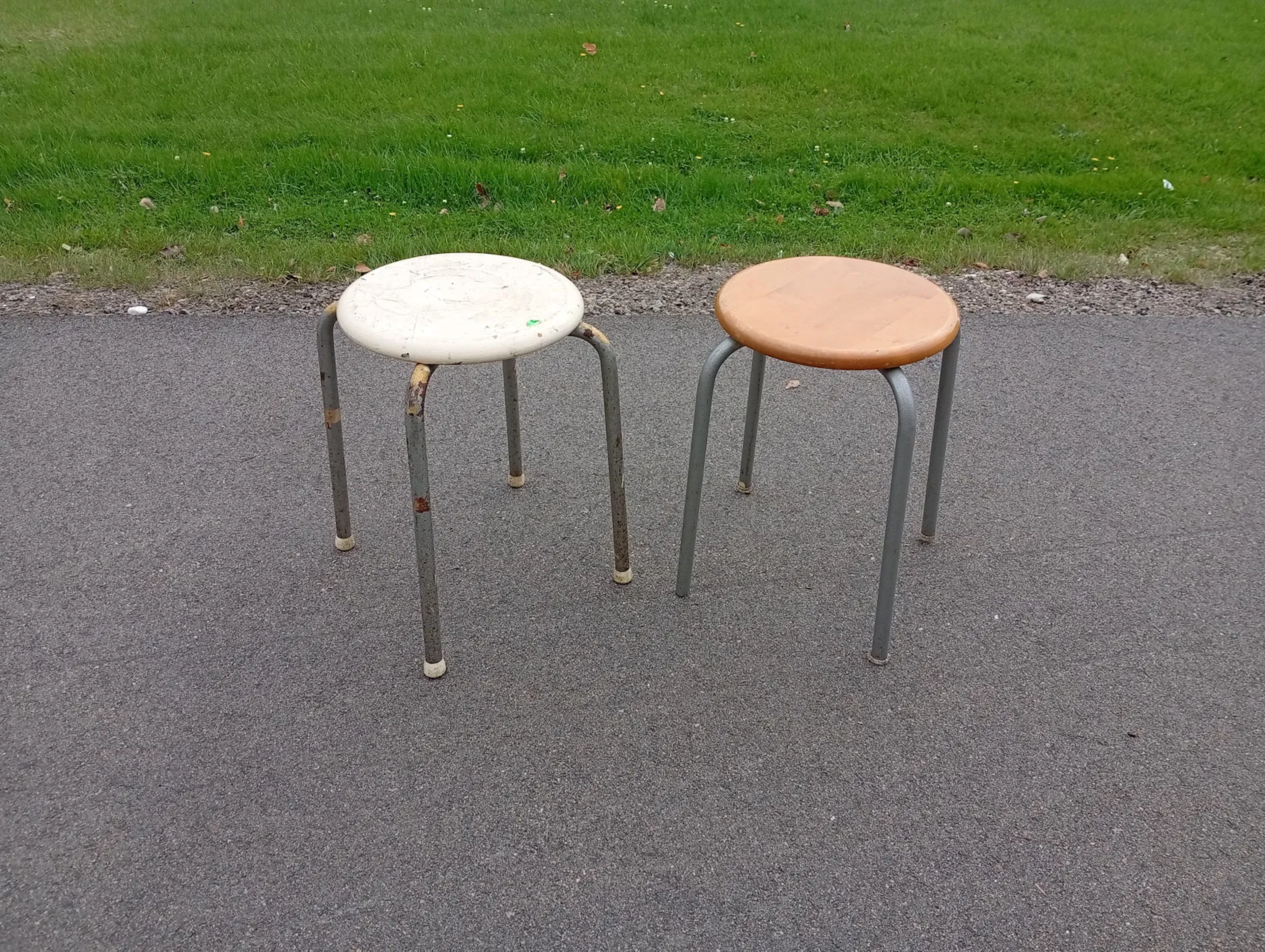 2 Pallar.