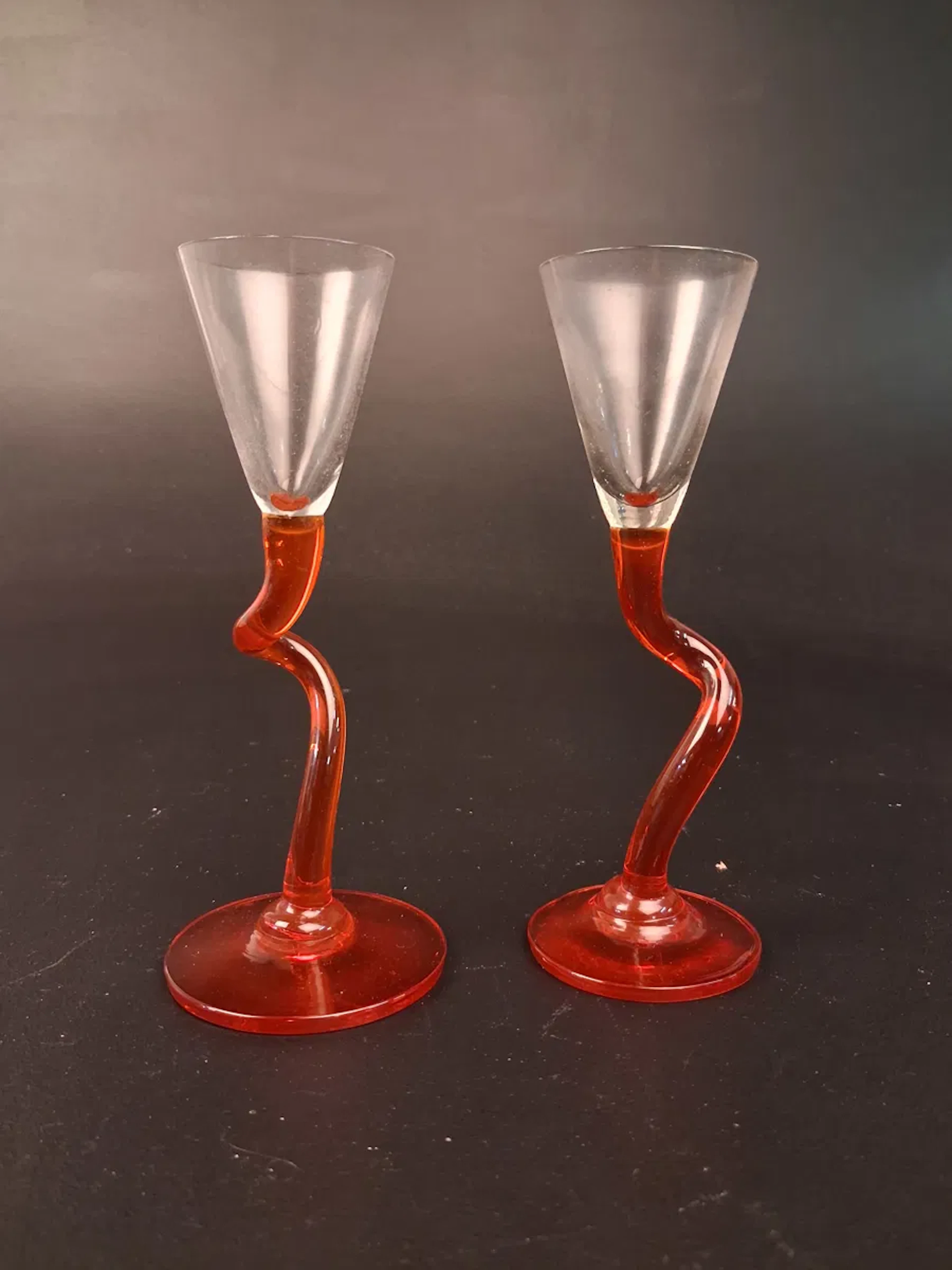 2 Snapsglas. Gösta Sigvard, Lindshammar.