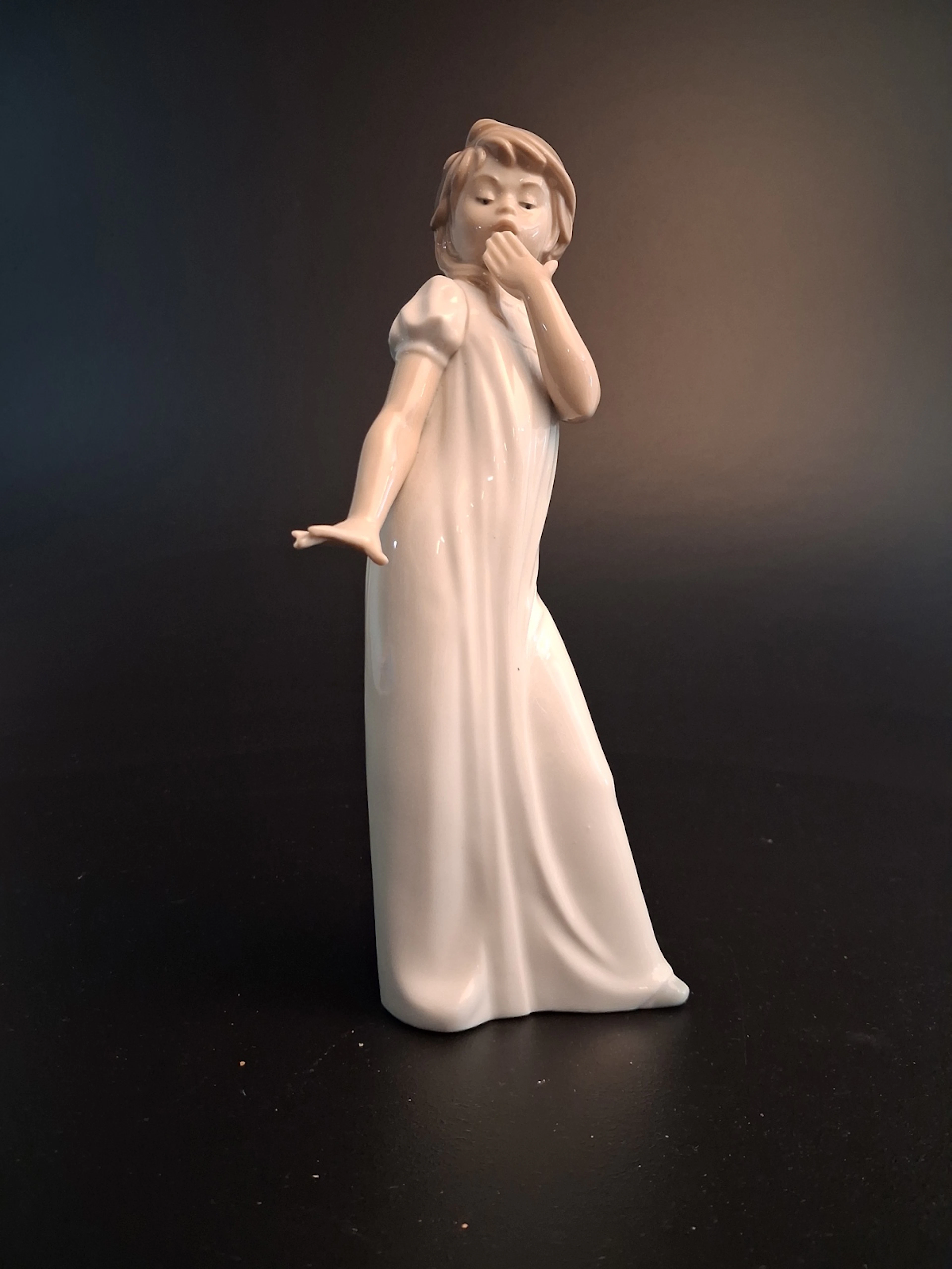Figurin. Nao. Spansk.