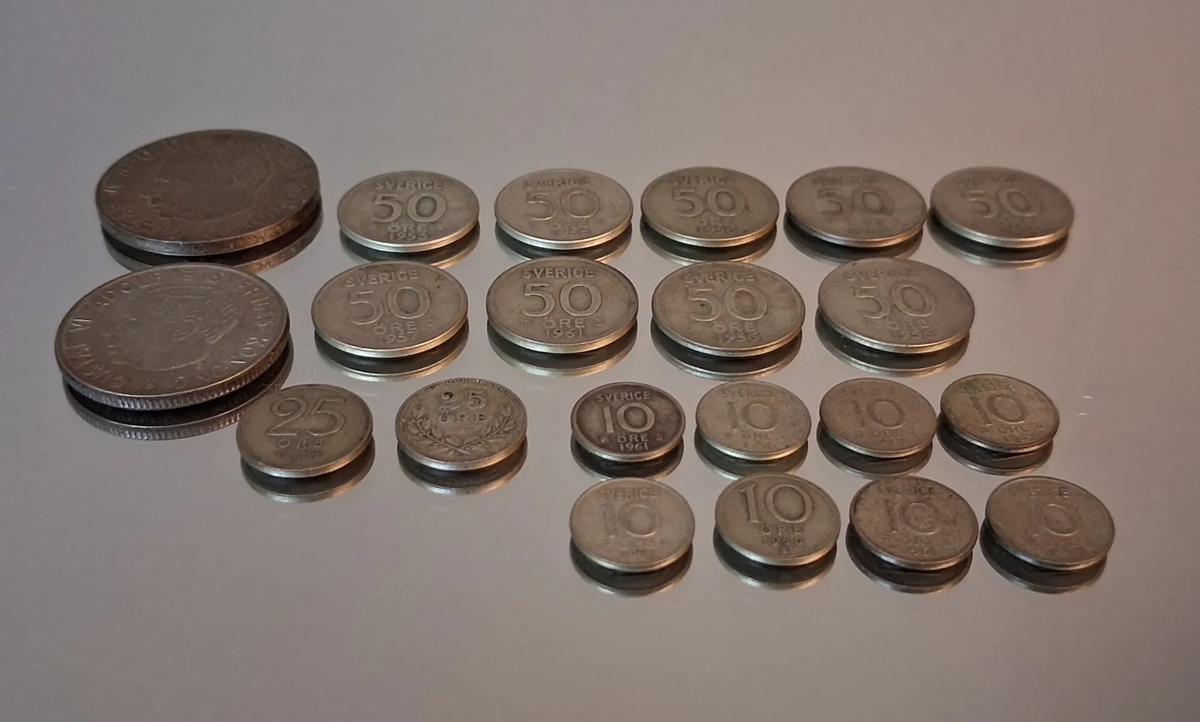 Diverse mynt. Mestadels silverhalt 40%, 91gram.