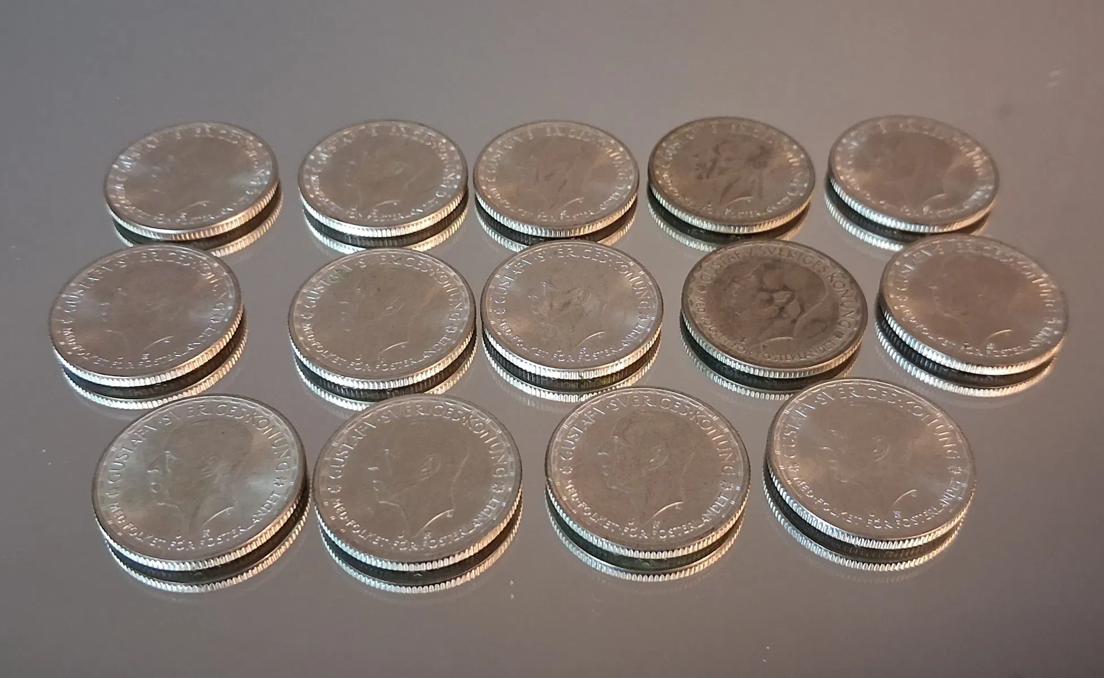14 Stycken 2 Kronor. Silverhalt 40%, 196gram, 1950.