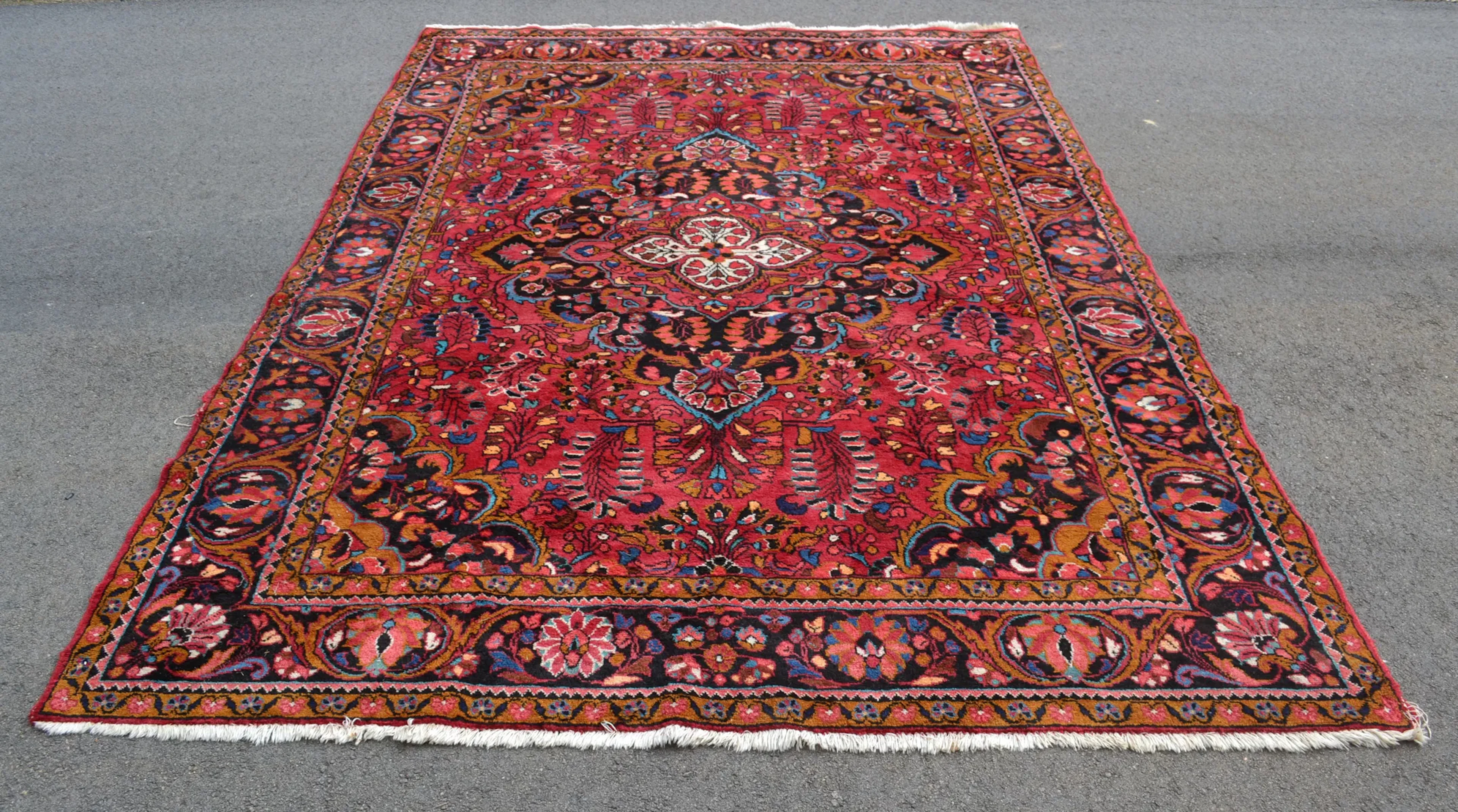 Matta. Handknuten, Lilian/Keshan, Iran.