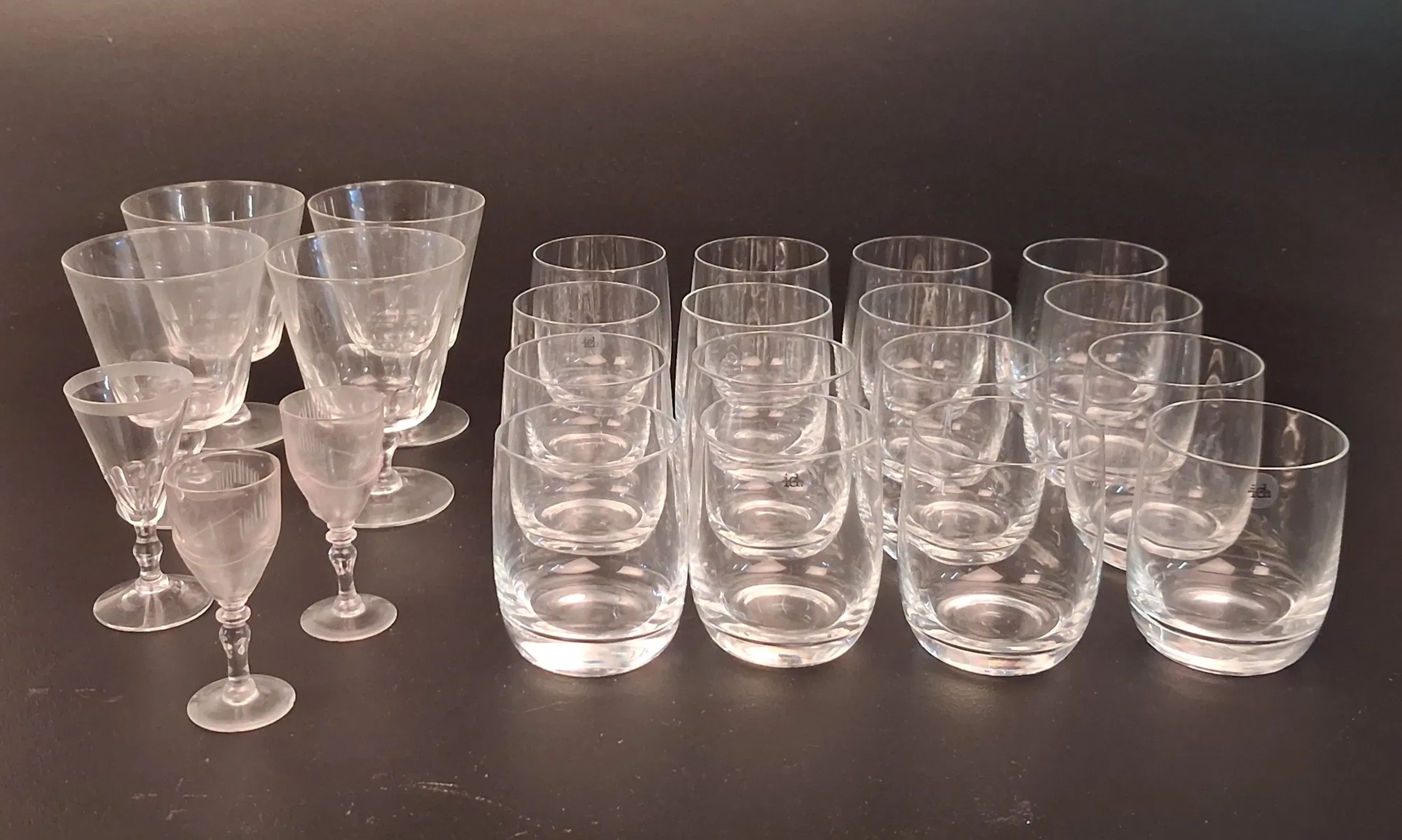 Diverse glas. Bl.a Ideas Daily m.m.