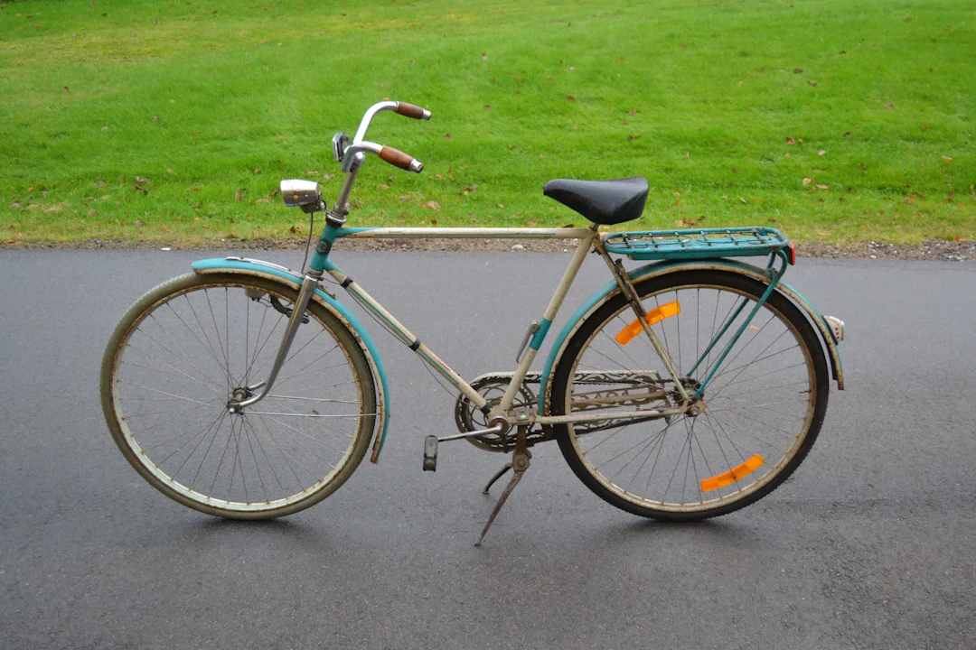 Äldre herrcykel. Crescent, 28 tum.