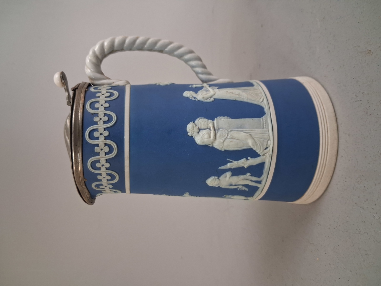 Kanna med tennlock, "Paxton Shape", Staffordshire, 1800-talets slut.