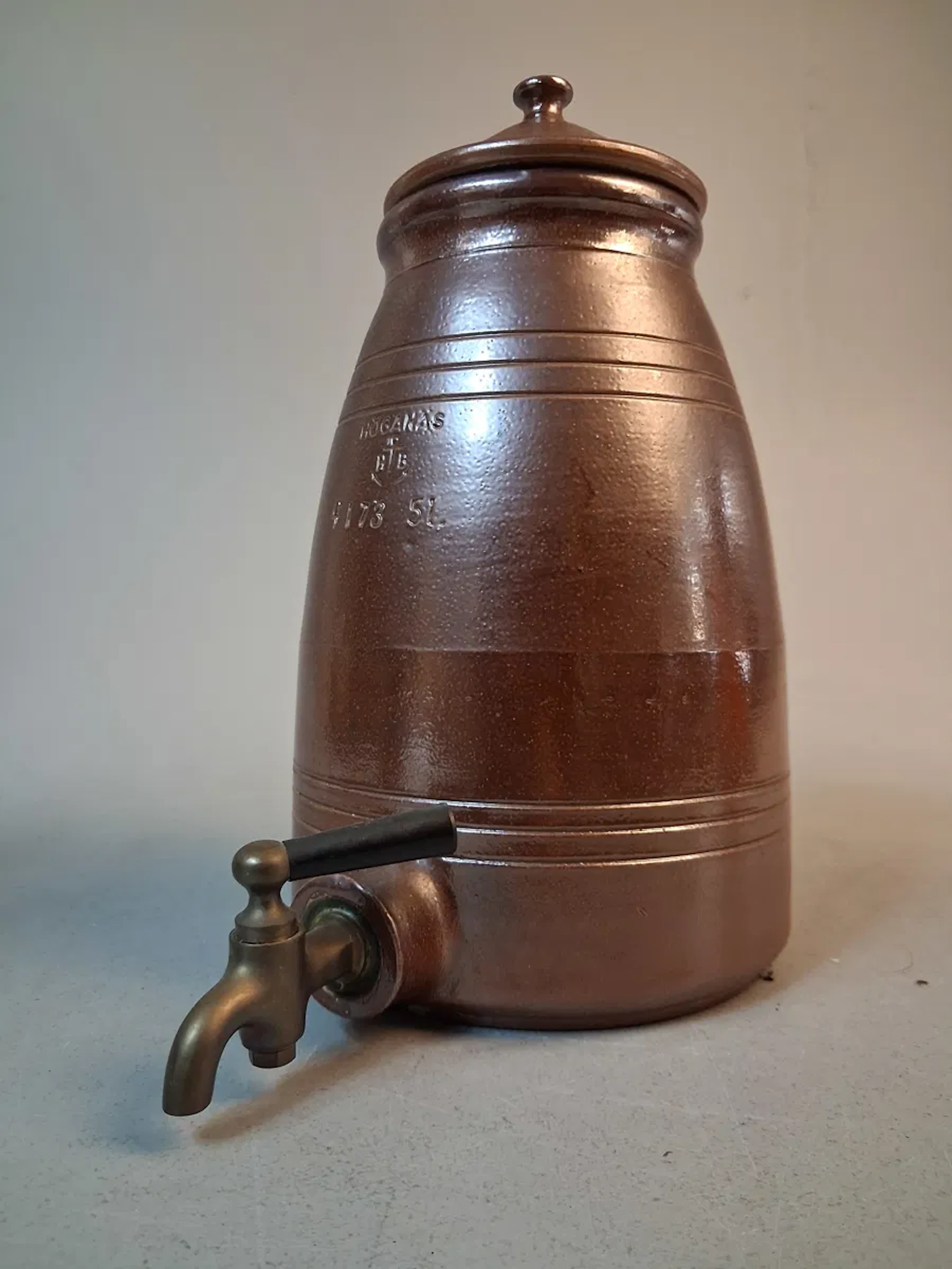 SVEN BOLIN. Krus med tappkran. Höganäs, 5 Liter.
