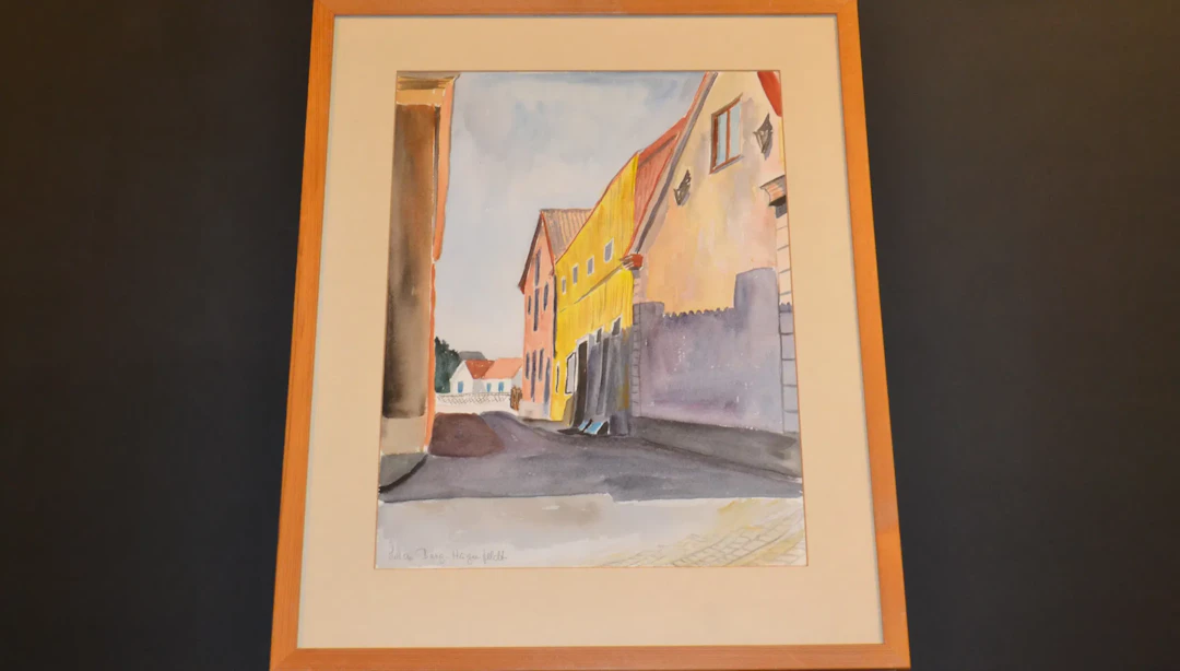LILLAN BERG-HAGENFELDT. Akvarell, "Torg gränden i skugga", signerad.