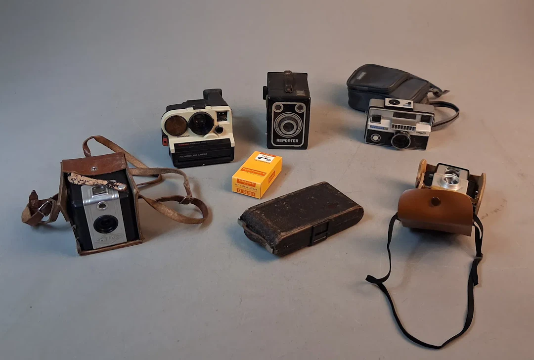 Diverse kameror m.m. Bl.a Polaroid, Kodak, Mefag m.m.