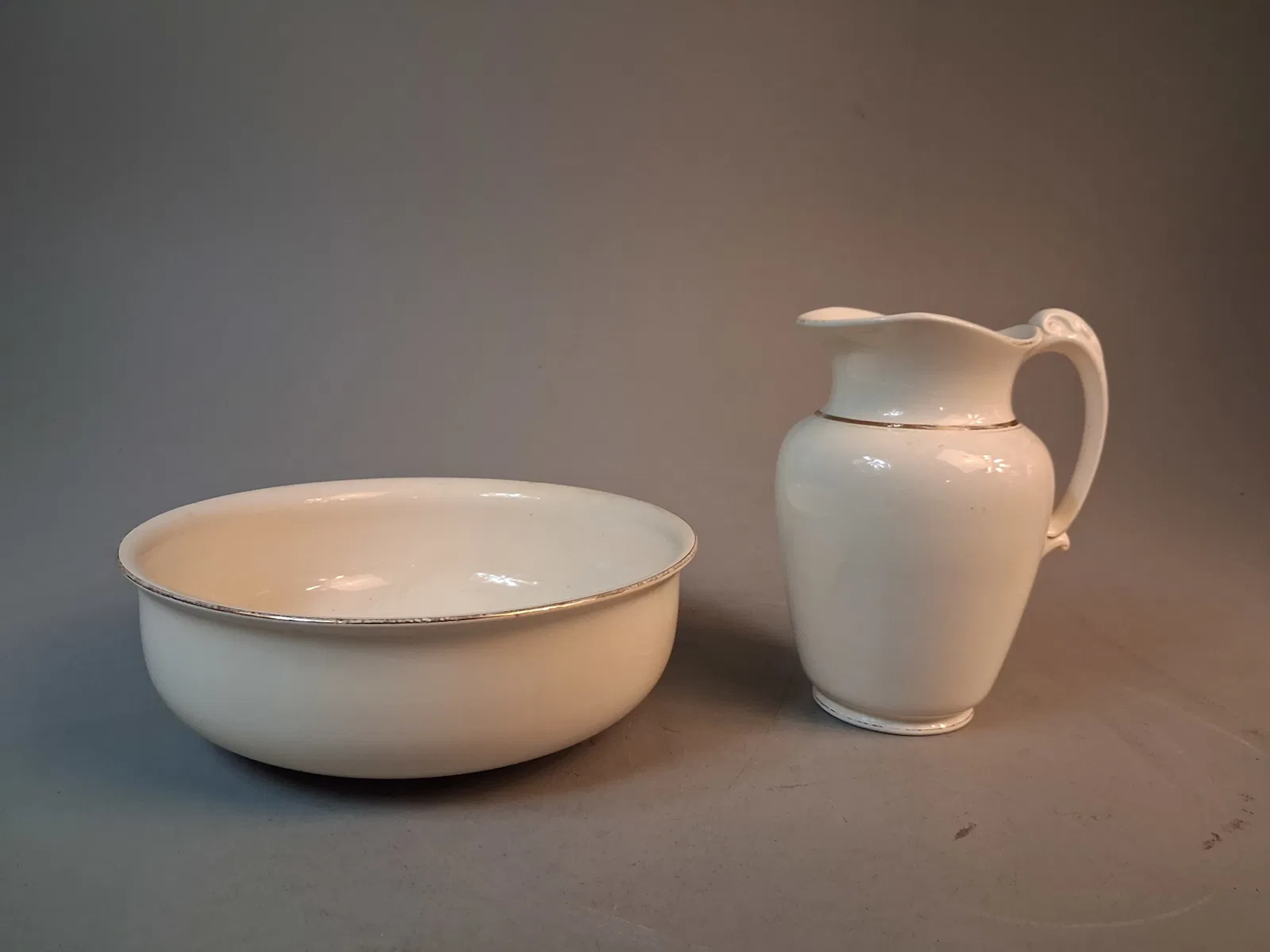 Tvättset. Villeroy & Boch. Porslin.