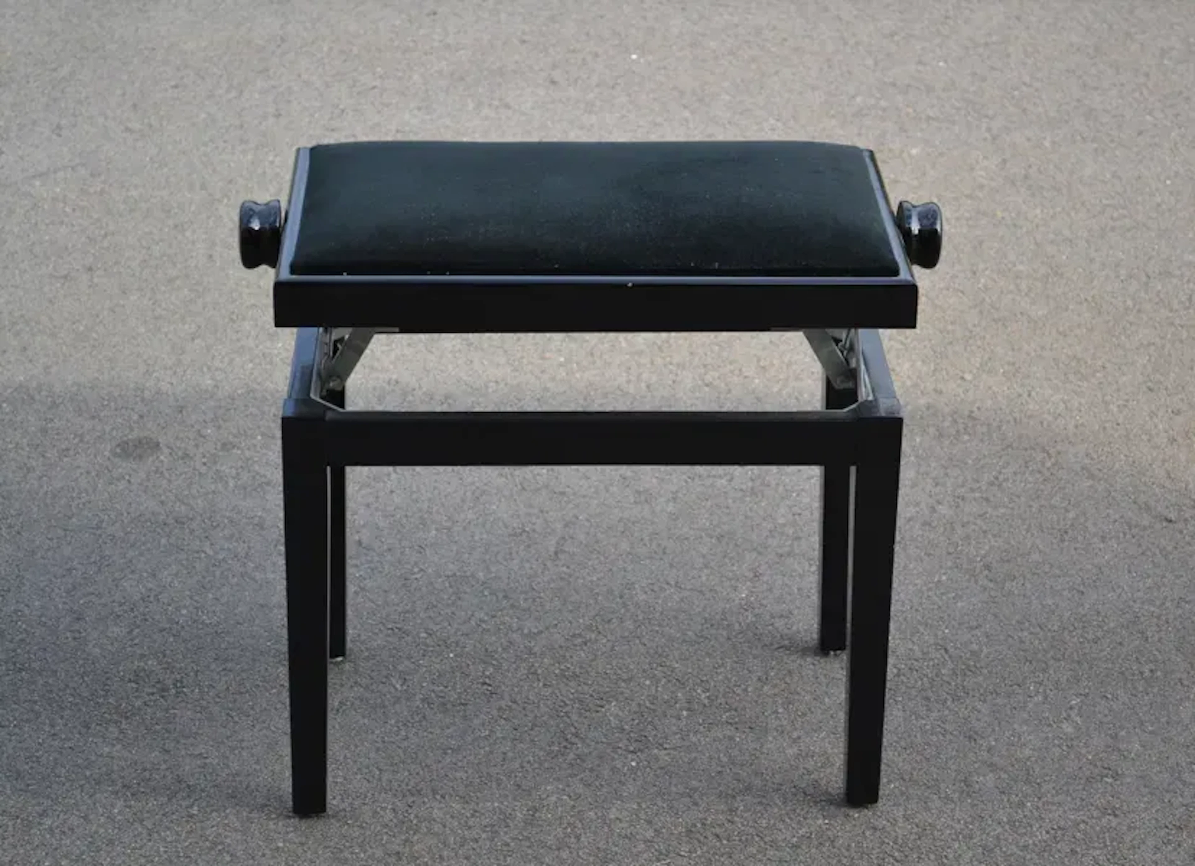 Pianopall. Samtida, 1900-talets senare del.