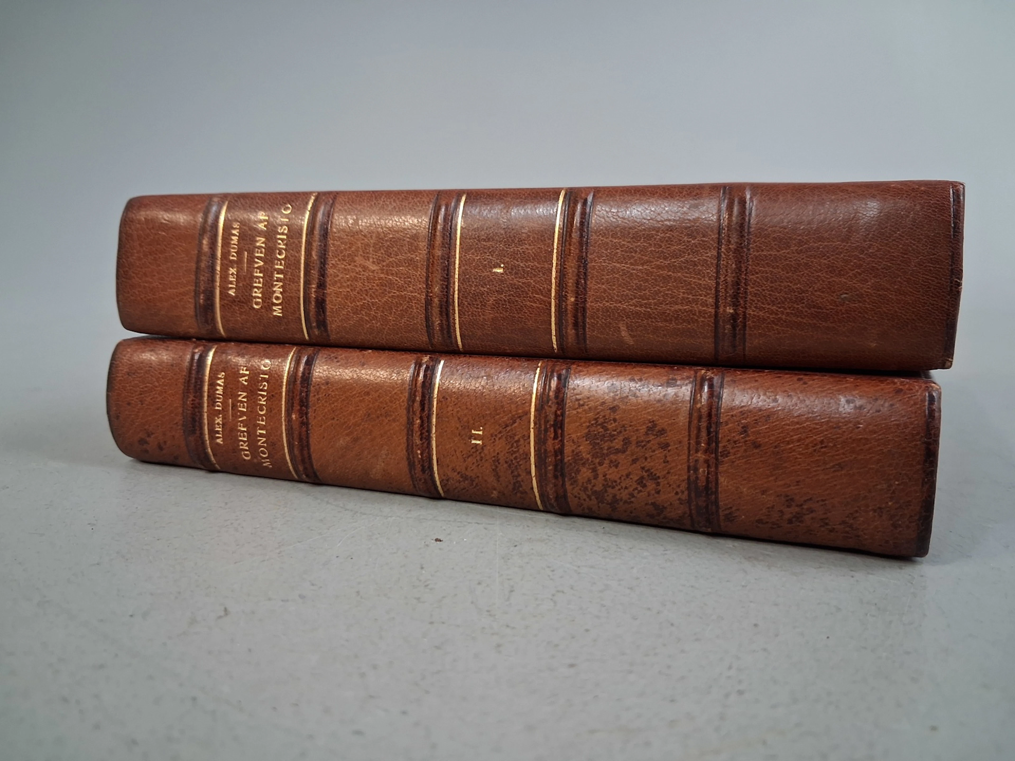 ALEXANDER DUMAS. Grefven Af Montecristo, Band 1 & 2, 1921.