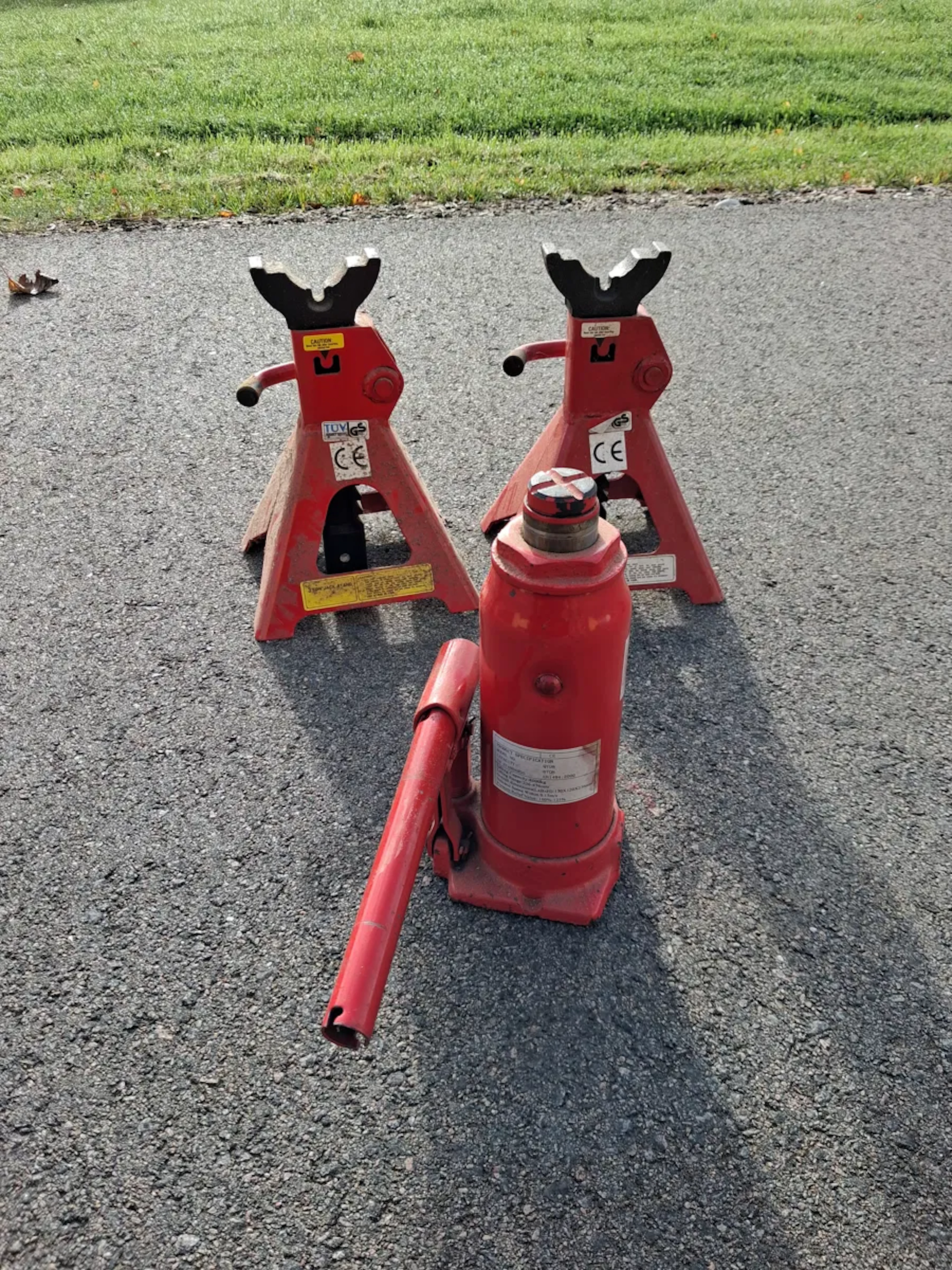 2 Pallbockar & en pelardomkraft.