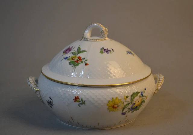 Terrin. "Sachsisk blomster", Bing & Gröndahl.