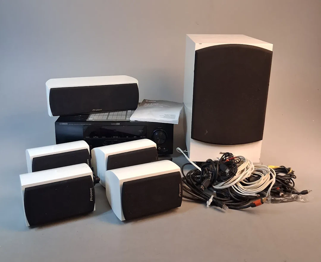 Hemmabiosytem. Yamaha RX-V365 & Proson Högtalare.