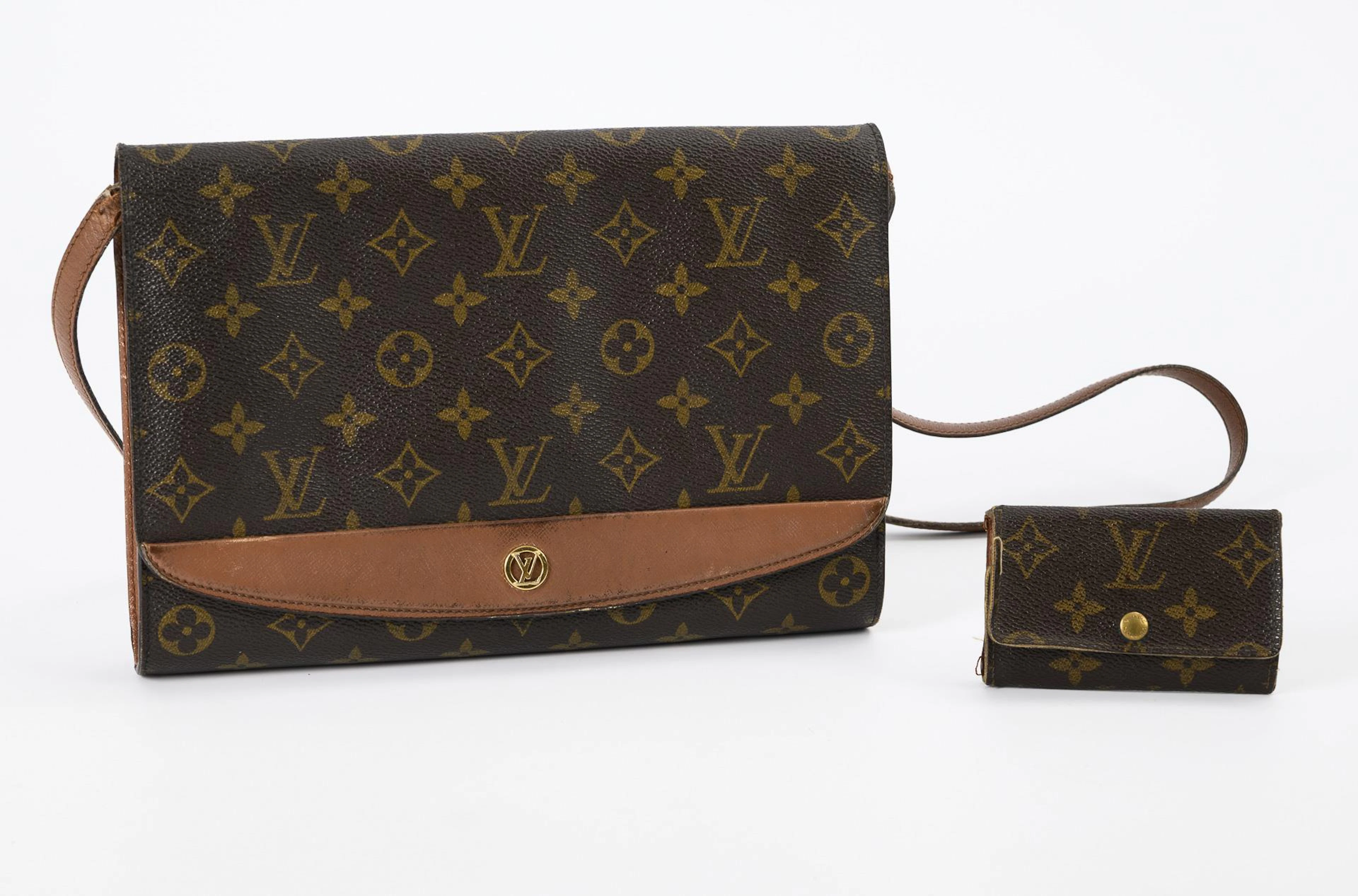 Vintage LOUIS VUITTON handbag model "Bordeaux".