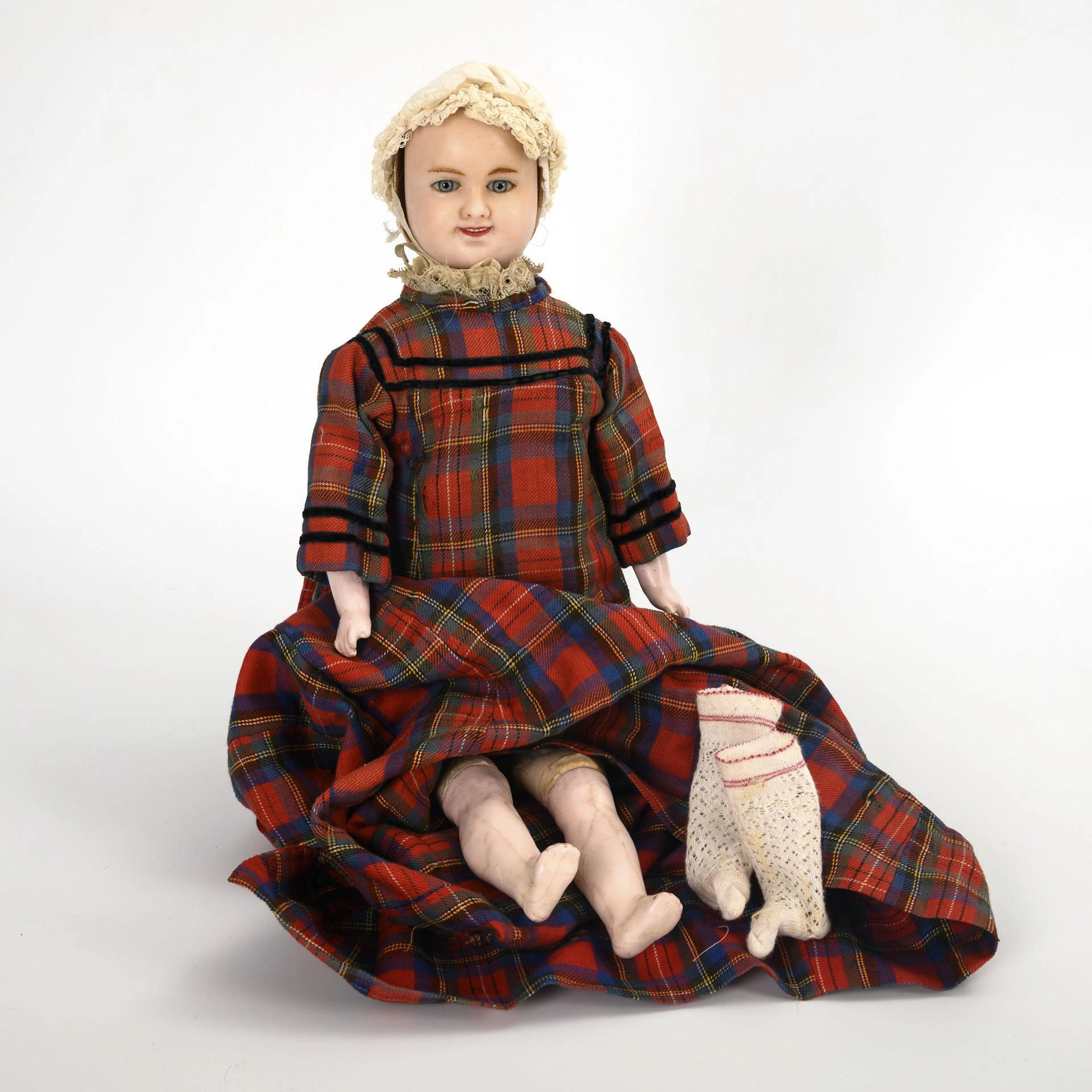 Two-faced doll with train voice. Fritz Bartenstein, Hüttensteinach