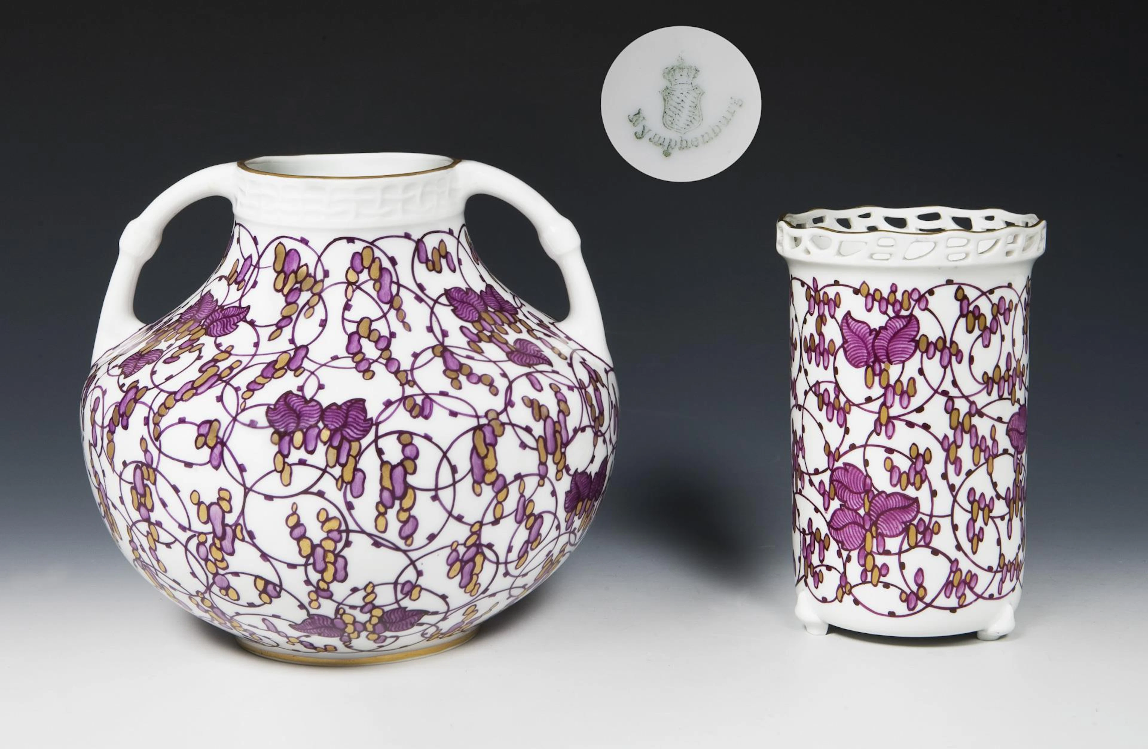 Handled vase, stem vase. Nymphenburg.