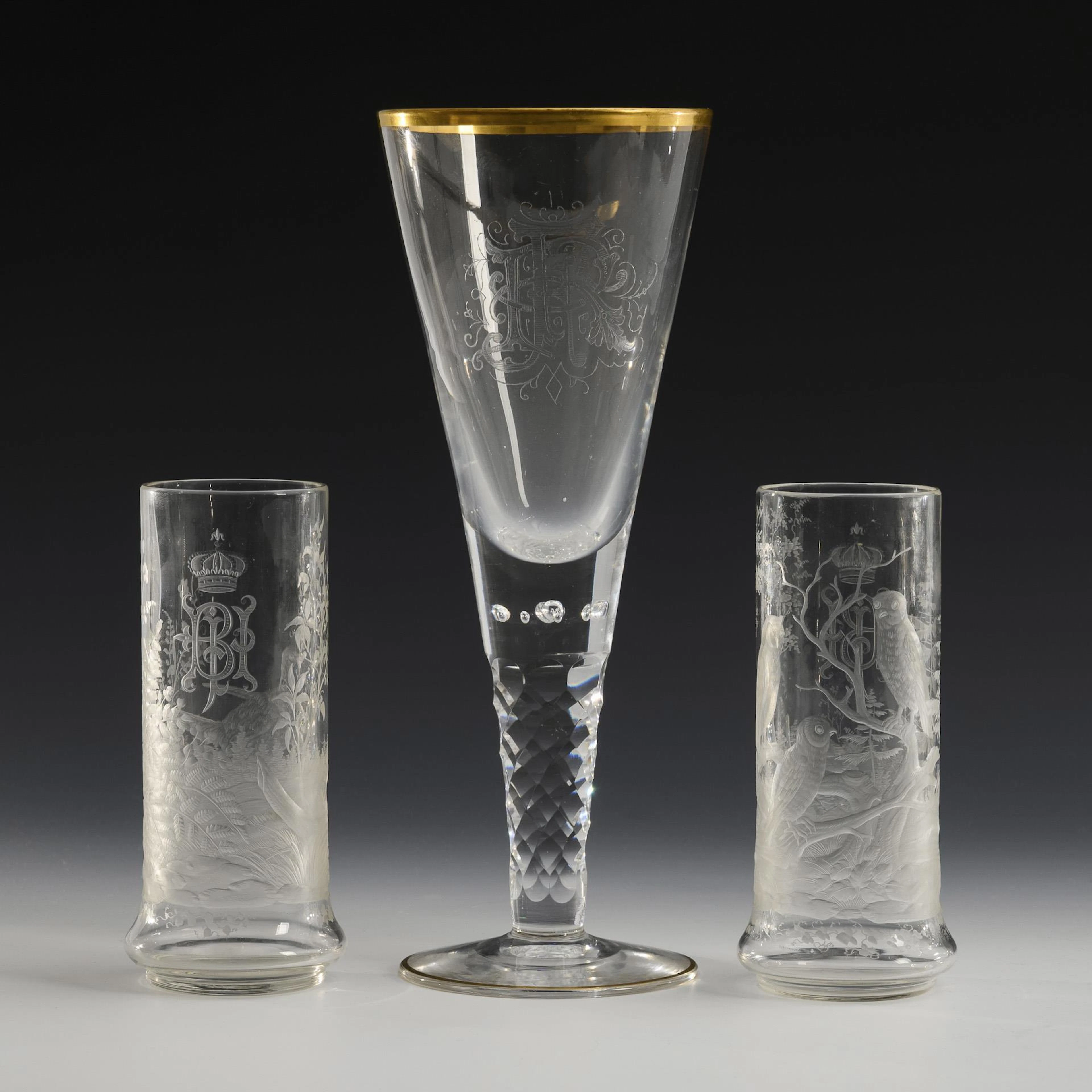 Goblet glass and 2 hunting cups with royal coat of arms.
