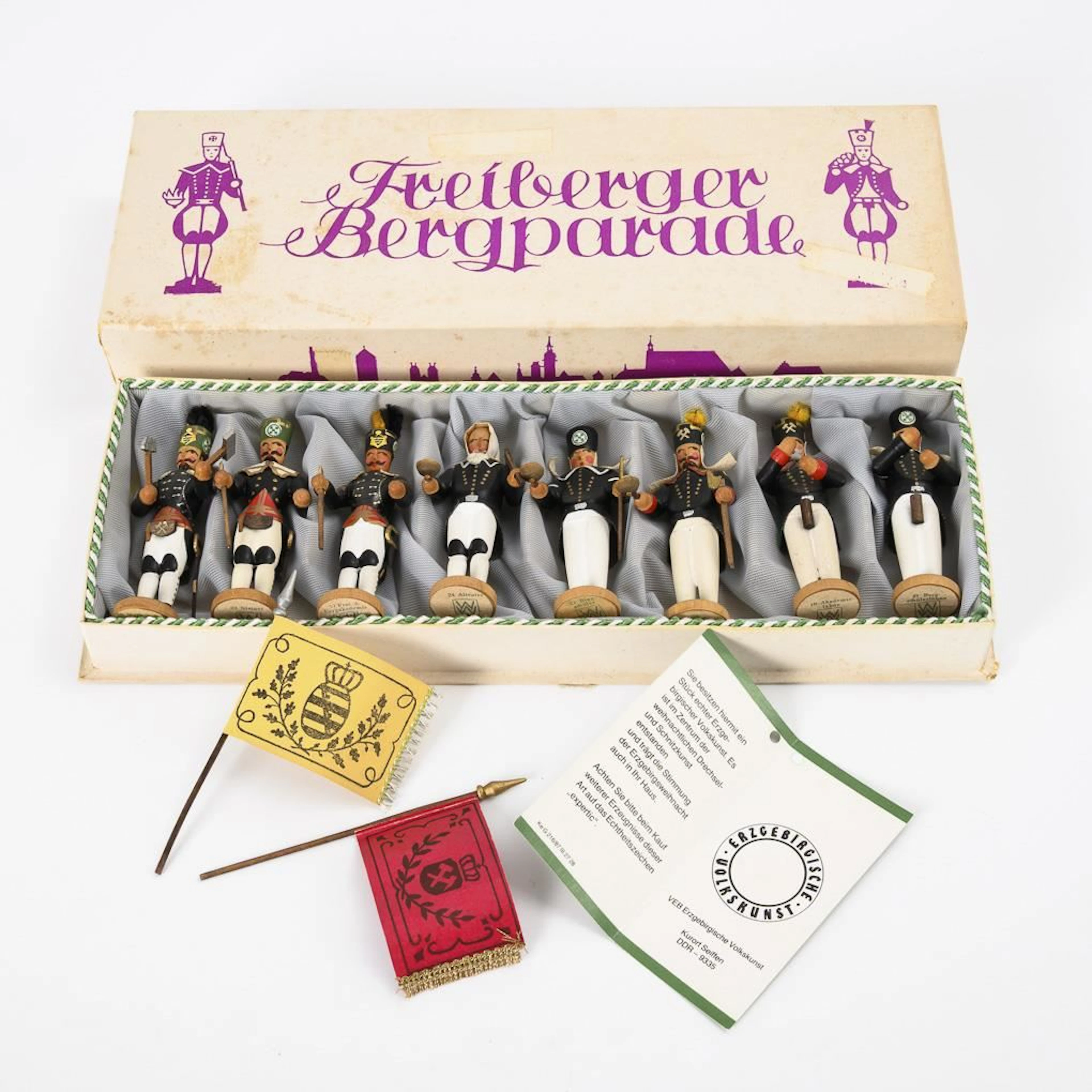 "Freiberger Bergparade" in its original box. Original Seiffen handicraft.
