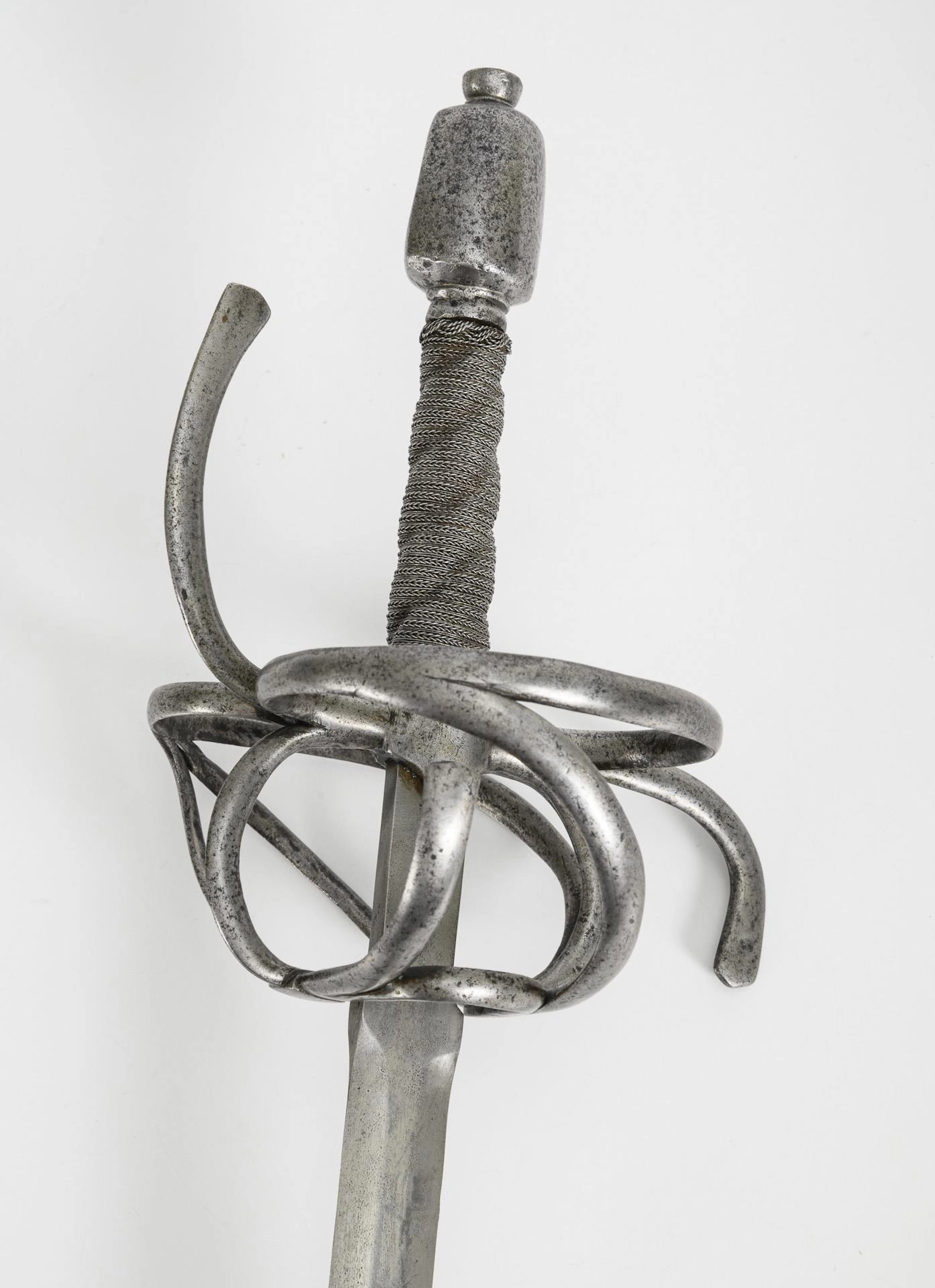 Early sword - Historism.