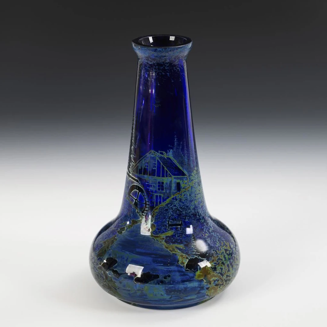 Art Nouveau vase. Beyermann & Co., Haida.