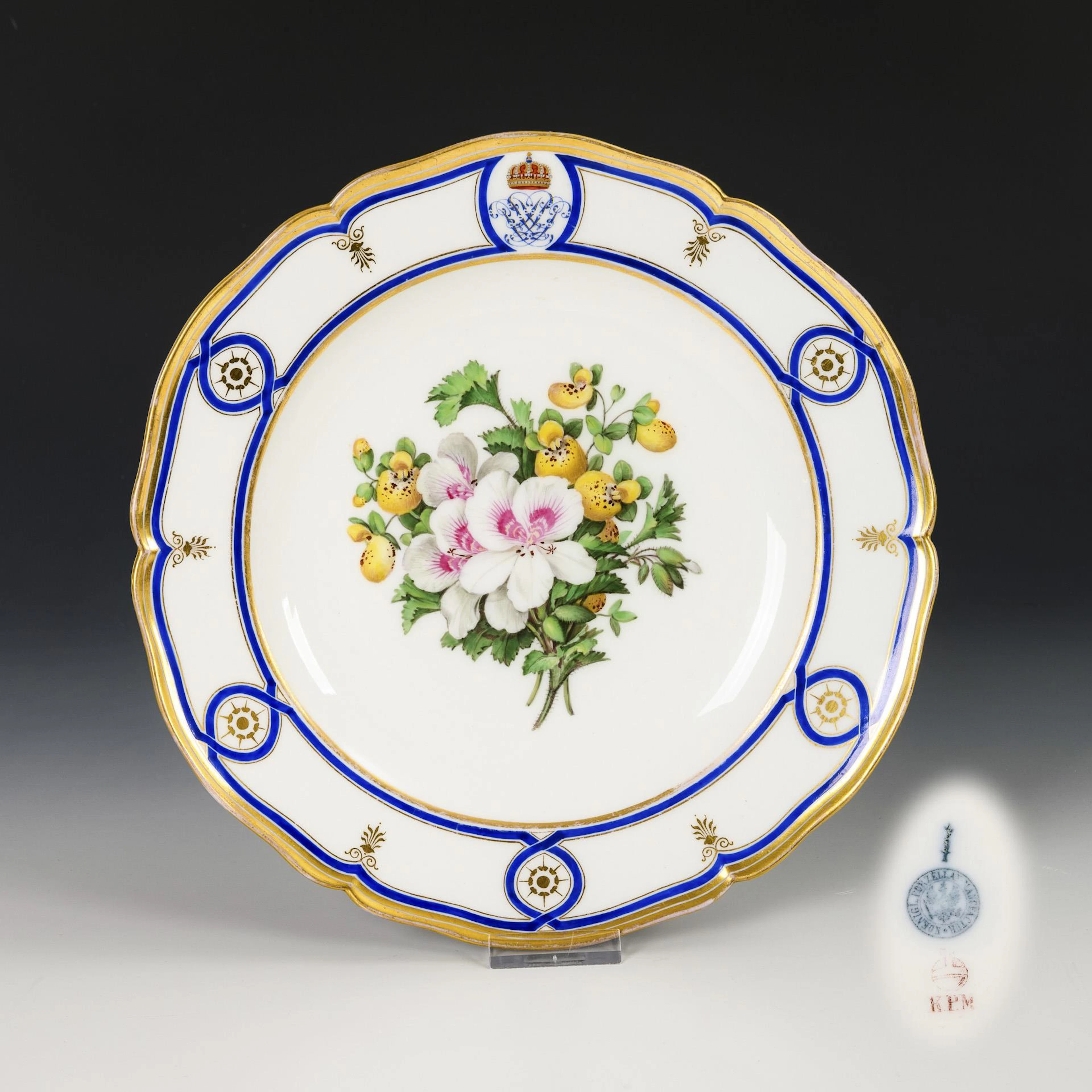 Plate from the wedding service of Princess Luise Marie Elisabeth of