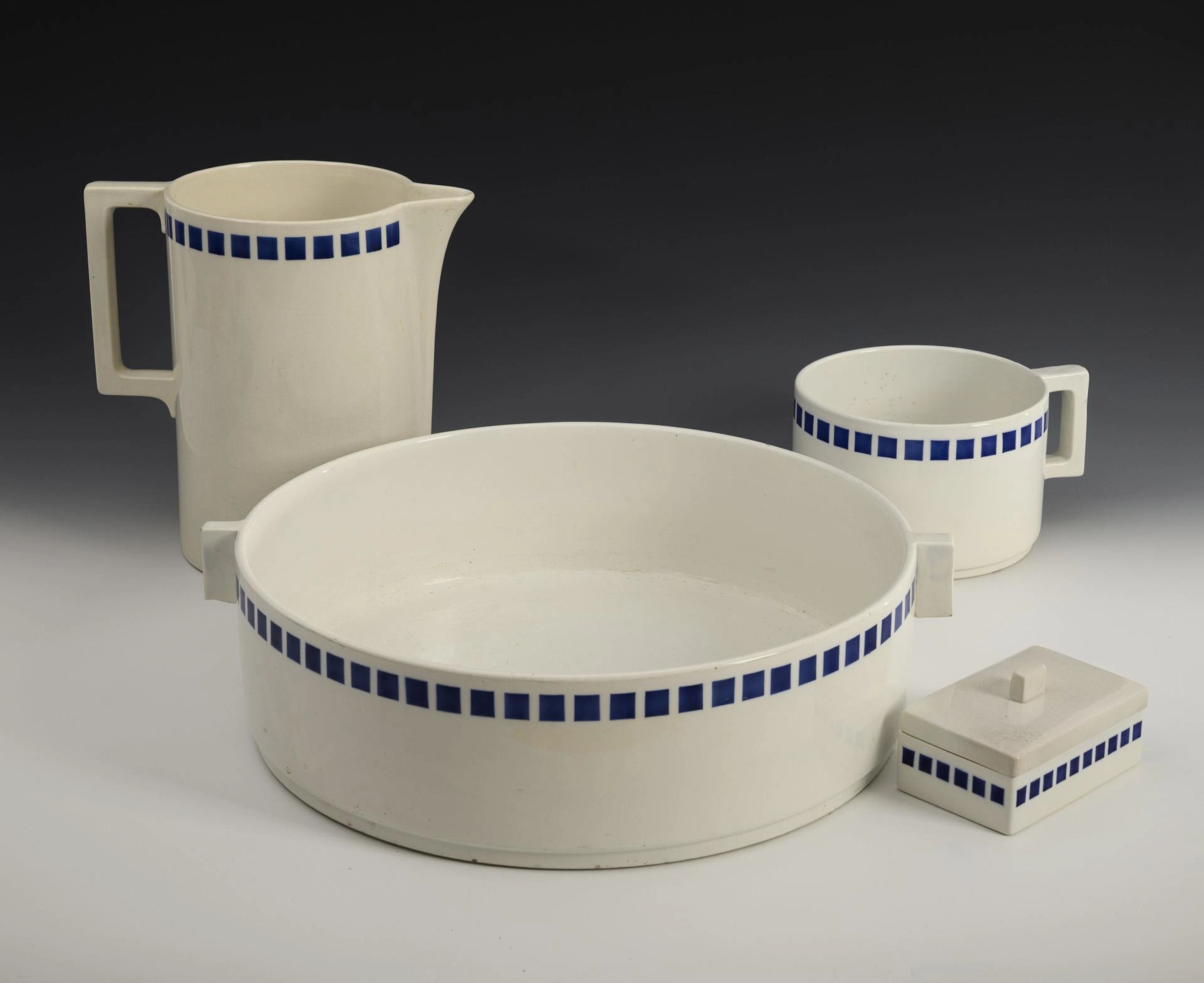 Rare wash set with dice band decoration. Ludwig Hohlwein.