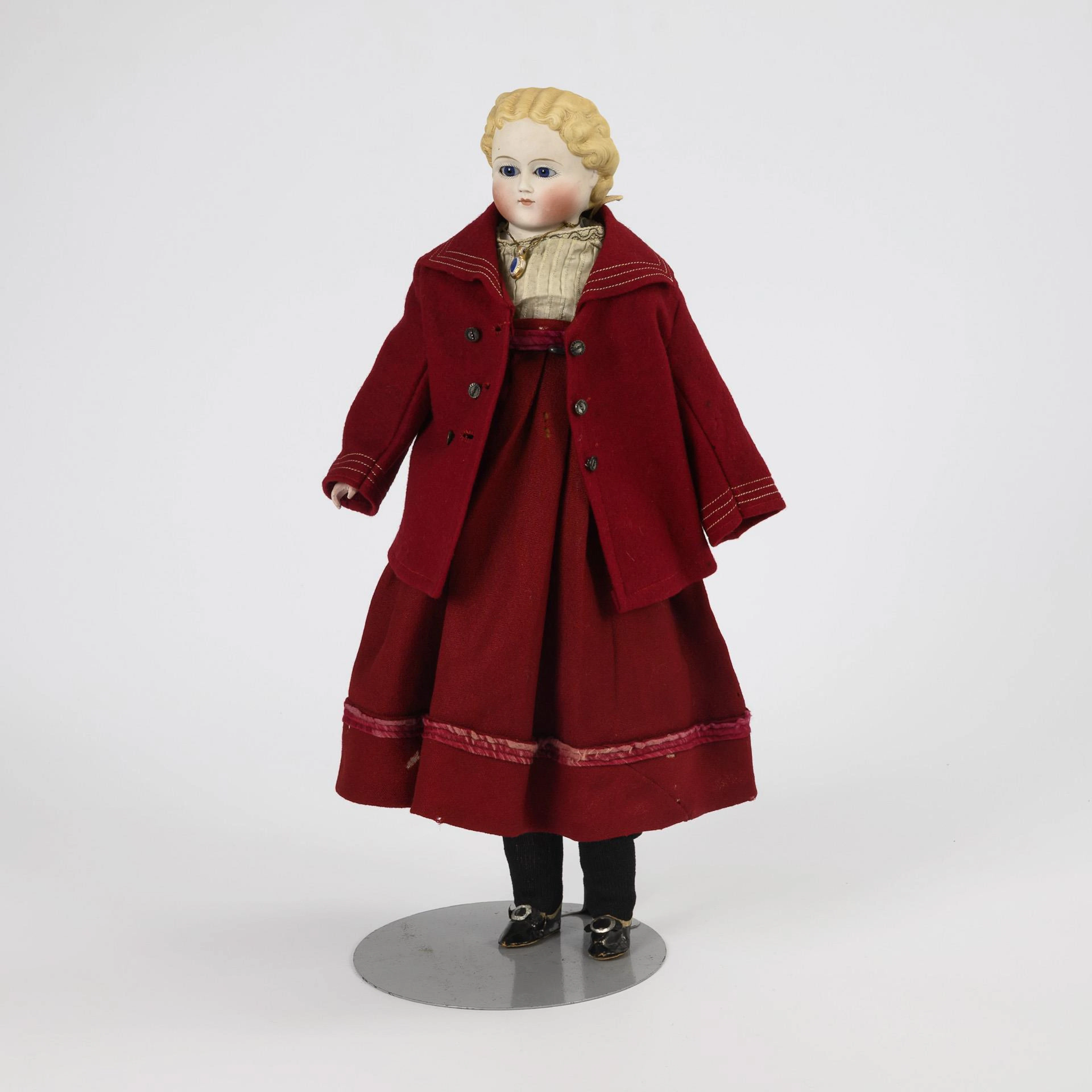 Late Biedermeier bust lady in red traveling costume.