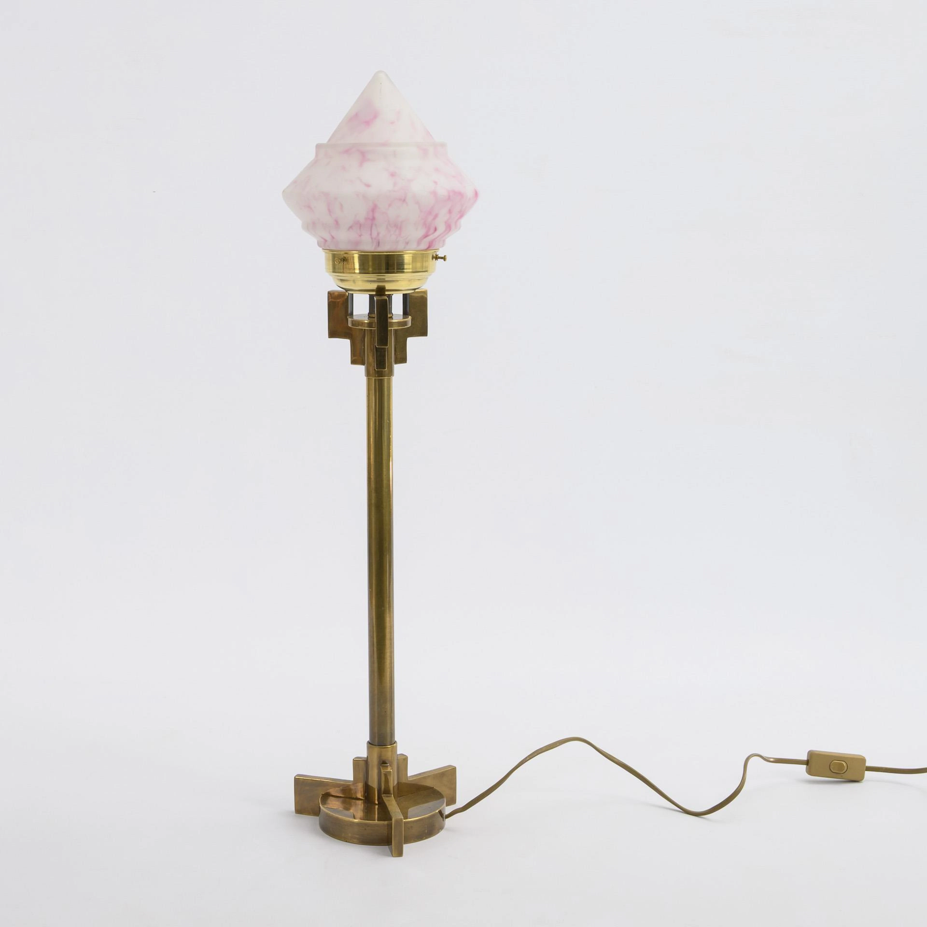 Art deco table lamp.
