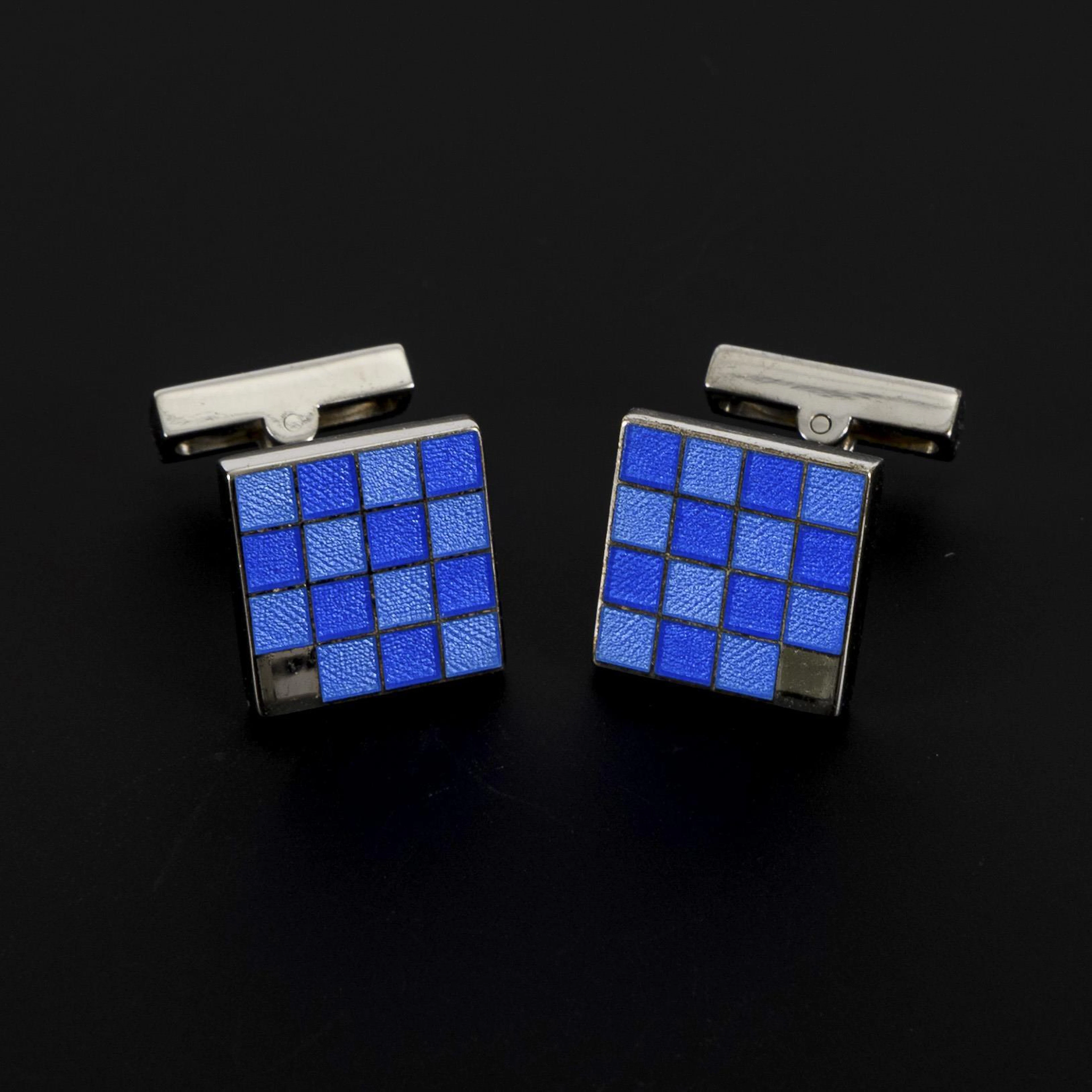 Cufflinks LOUIS VUITTON.
