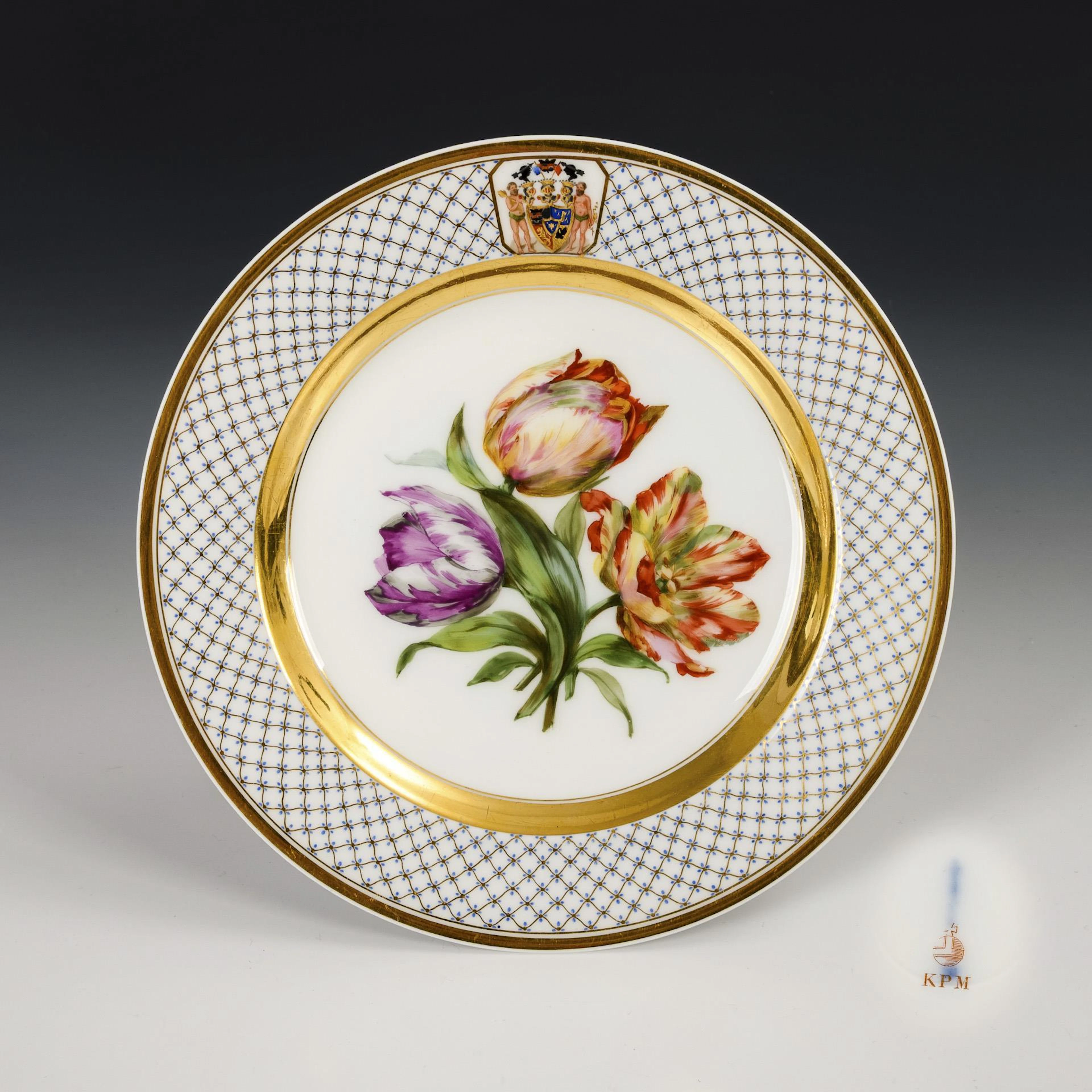 Plate with the coat of arms of the Blixen-Finecke family. KPM Berlin.