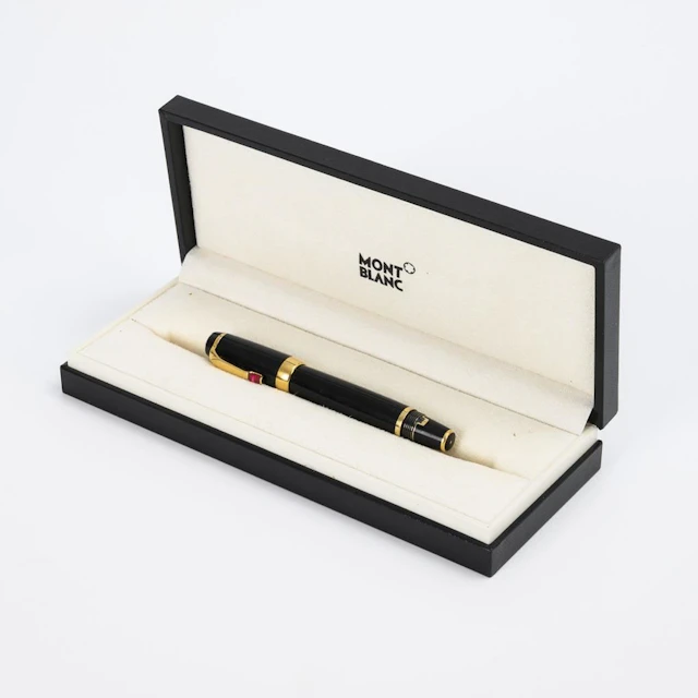 Montblanc fountain pen, Bohème model.