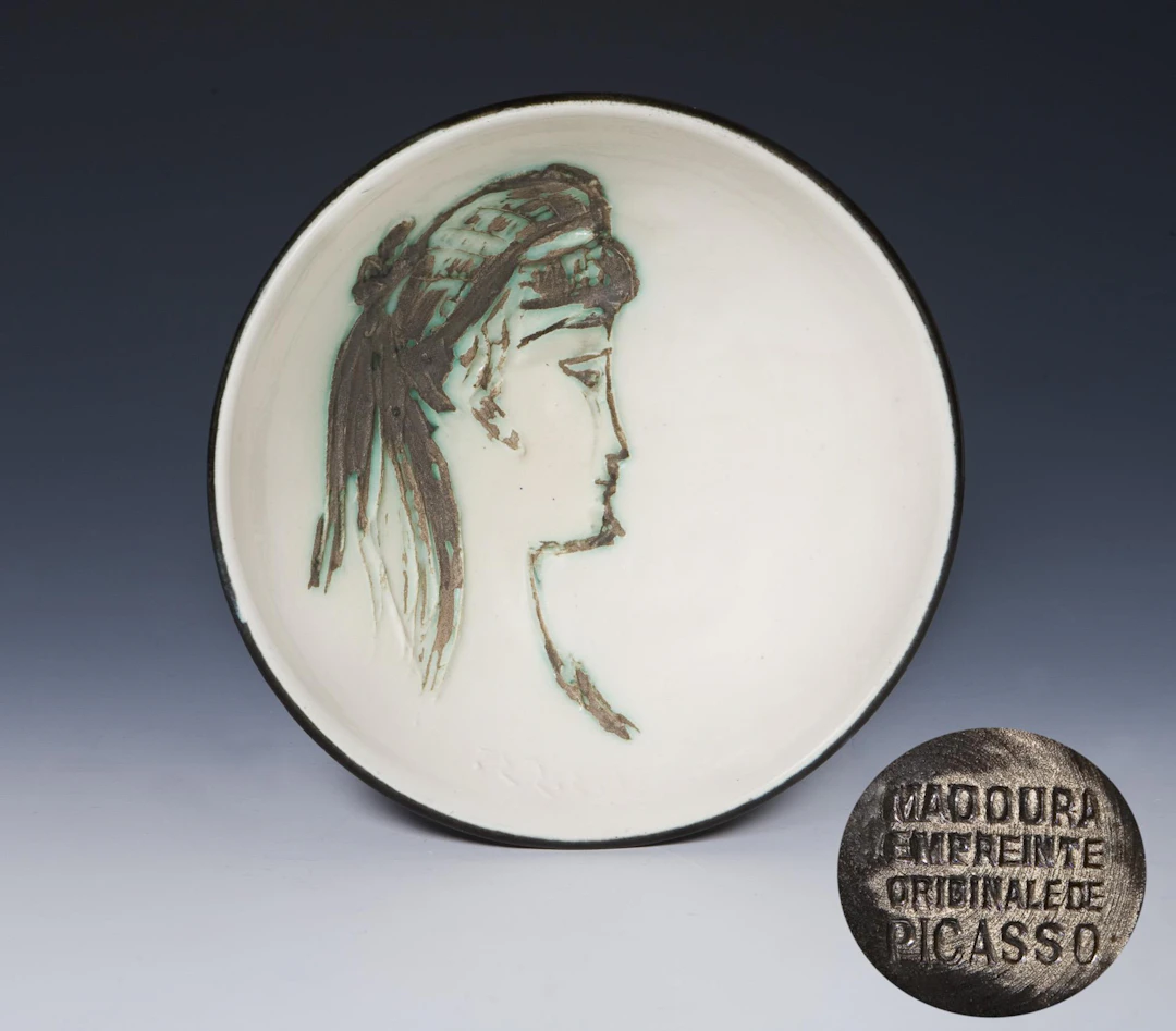 Picasso ceramics: Sylvette, Coupelle ronde. Ceramics workshop Madoura