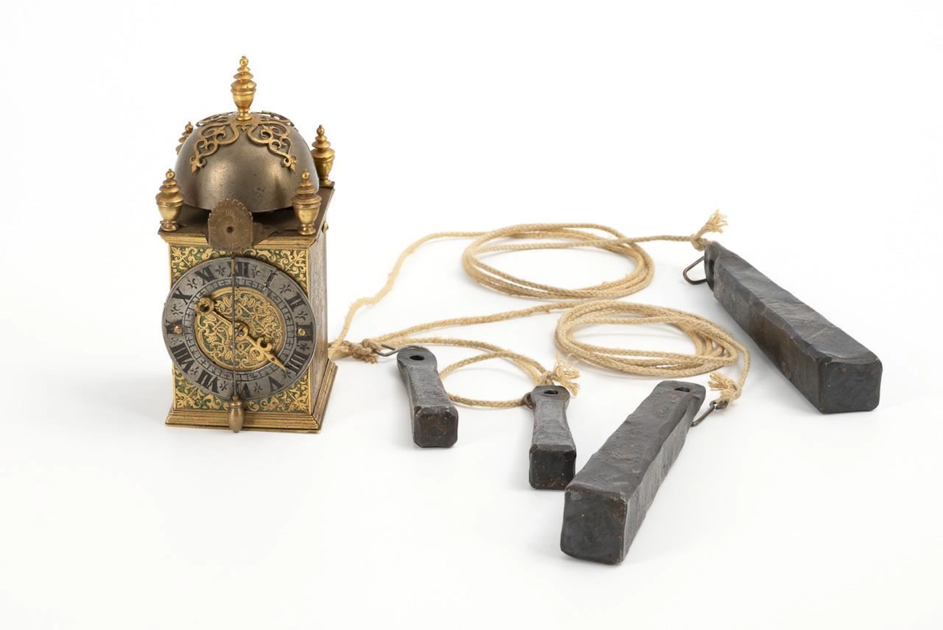 "Zappler"-type clock in the baroque style.