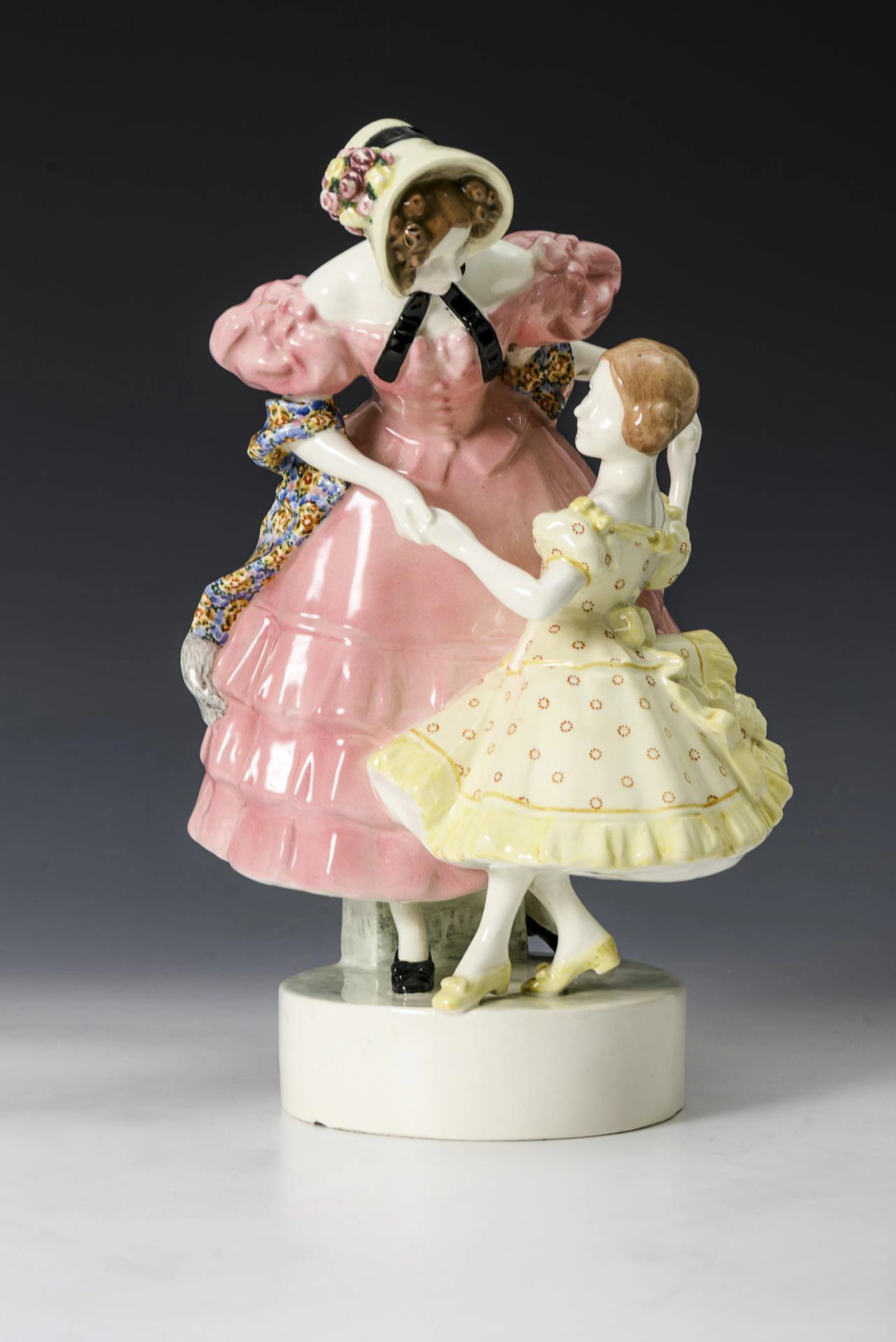 Art Nouveau figurine group "Dancing couple". Viennese manufactory