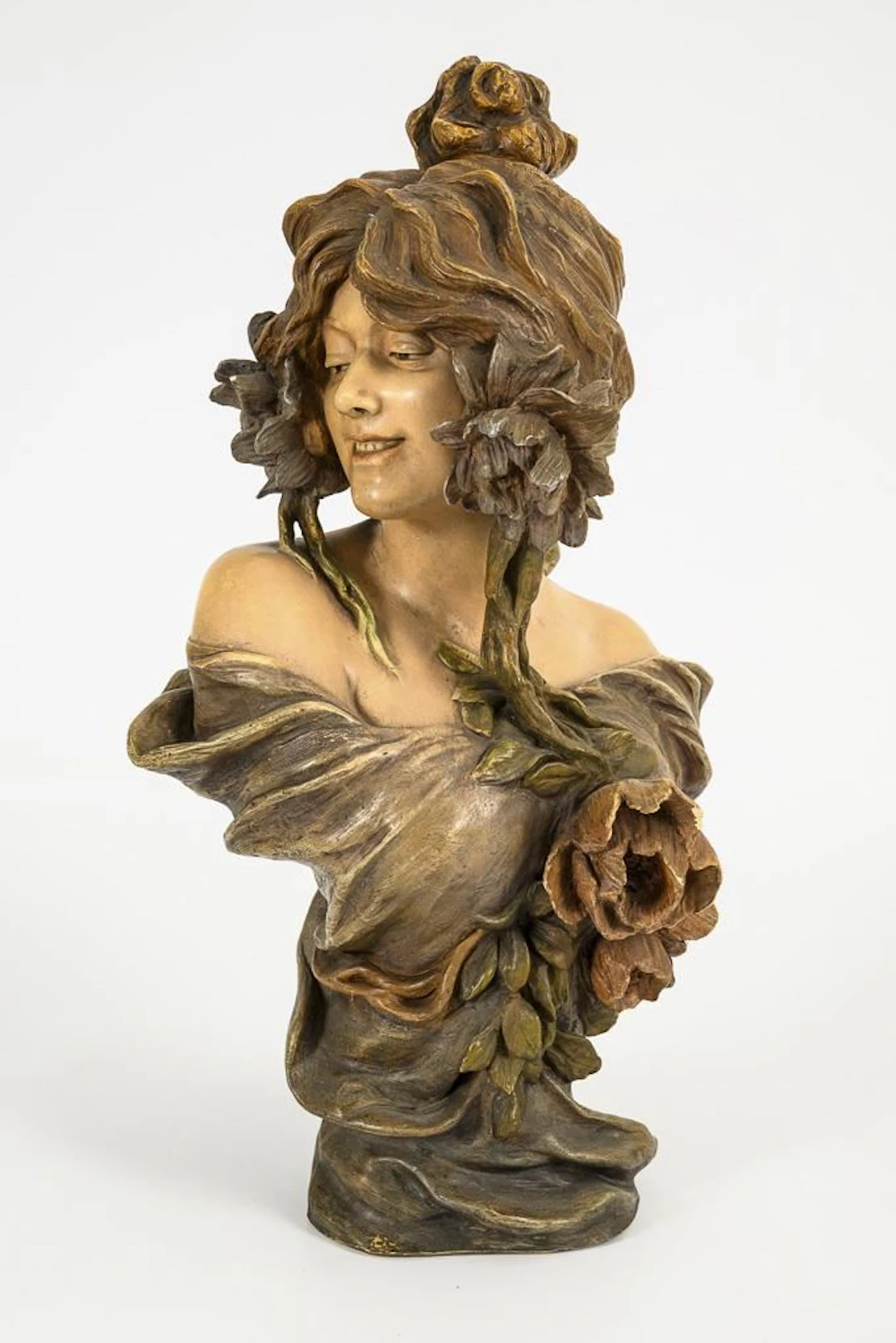 Art Nouveau bust "Ranke". Vienna-based manufacturer Friedrich Goldscheider.