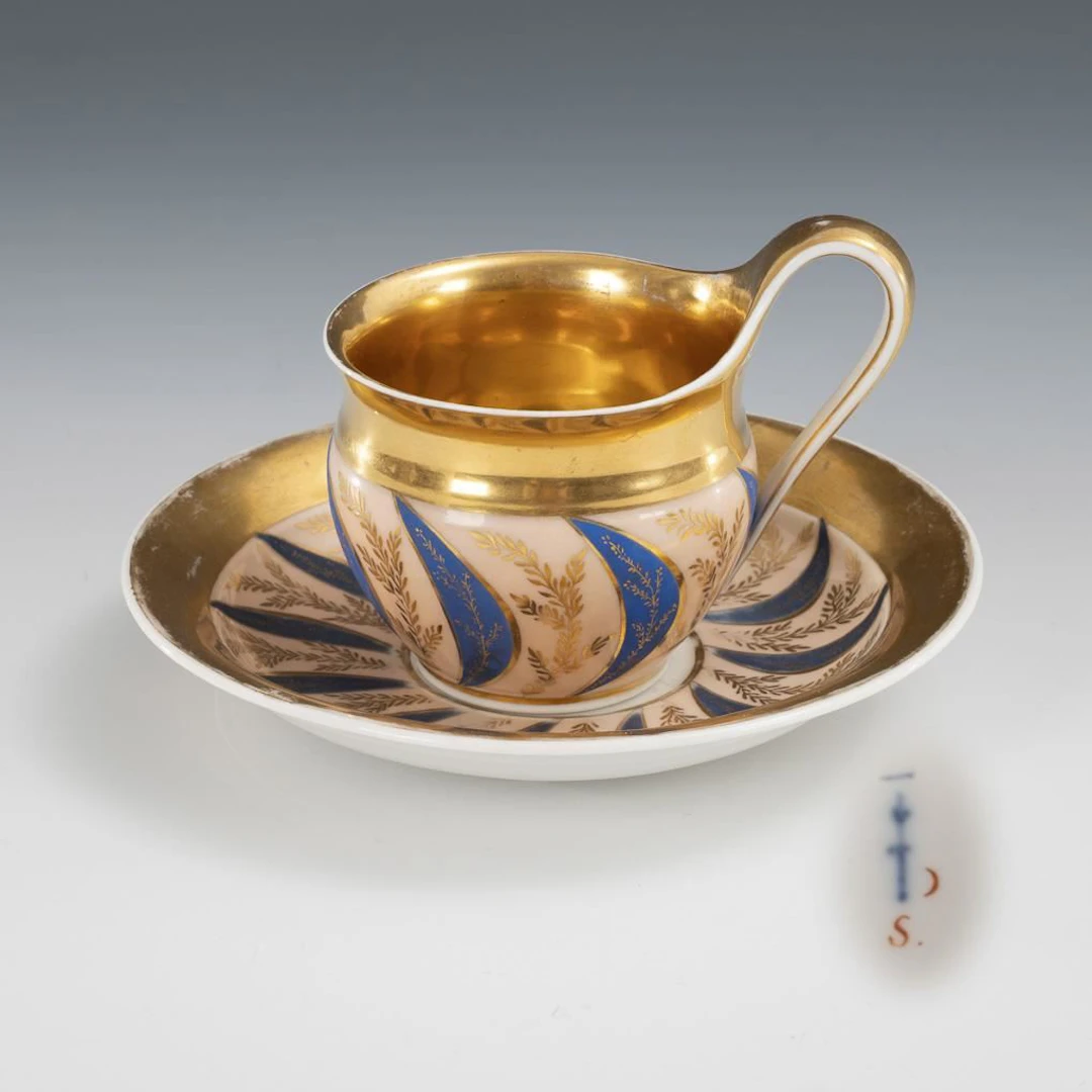 Display cup. KPM Berlin.