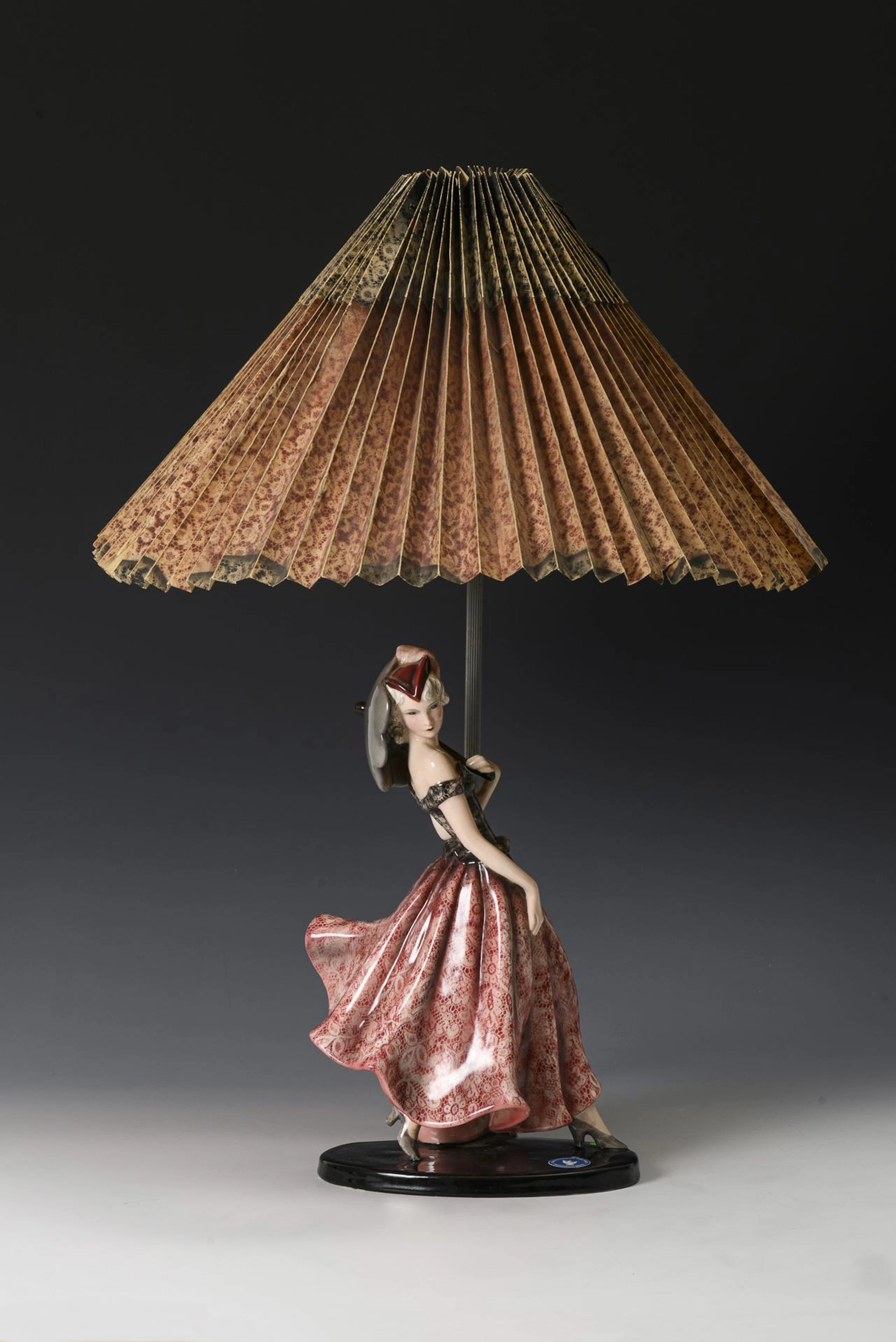 Art deco lamp with fashion lady "Parisienne". Viennese manufactory