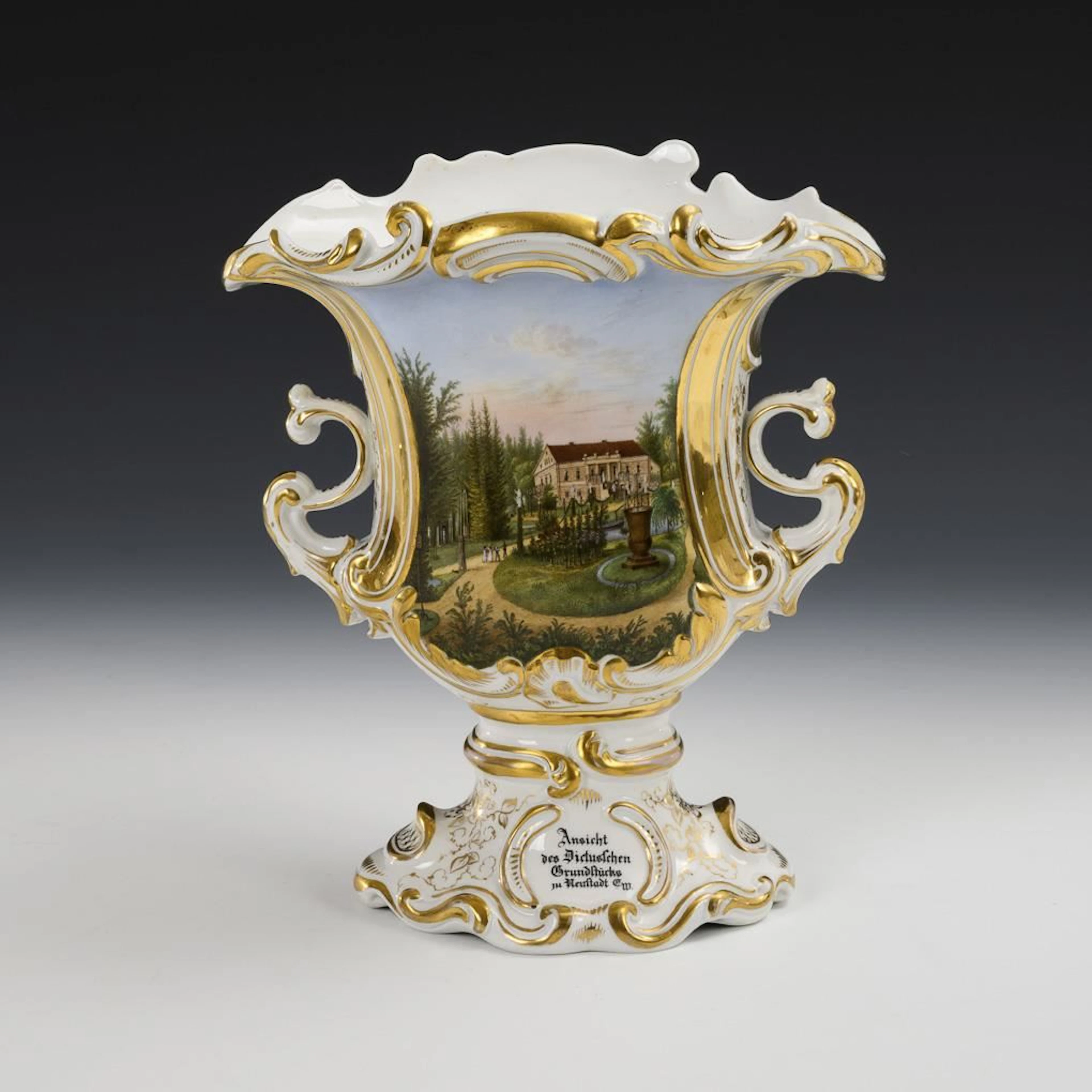 Neustadt/Eberswalde Scenic Vase. Schumann.