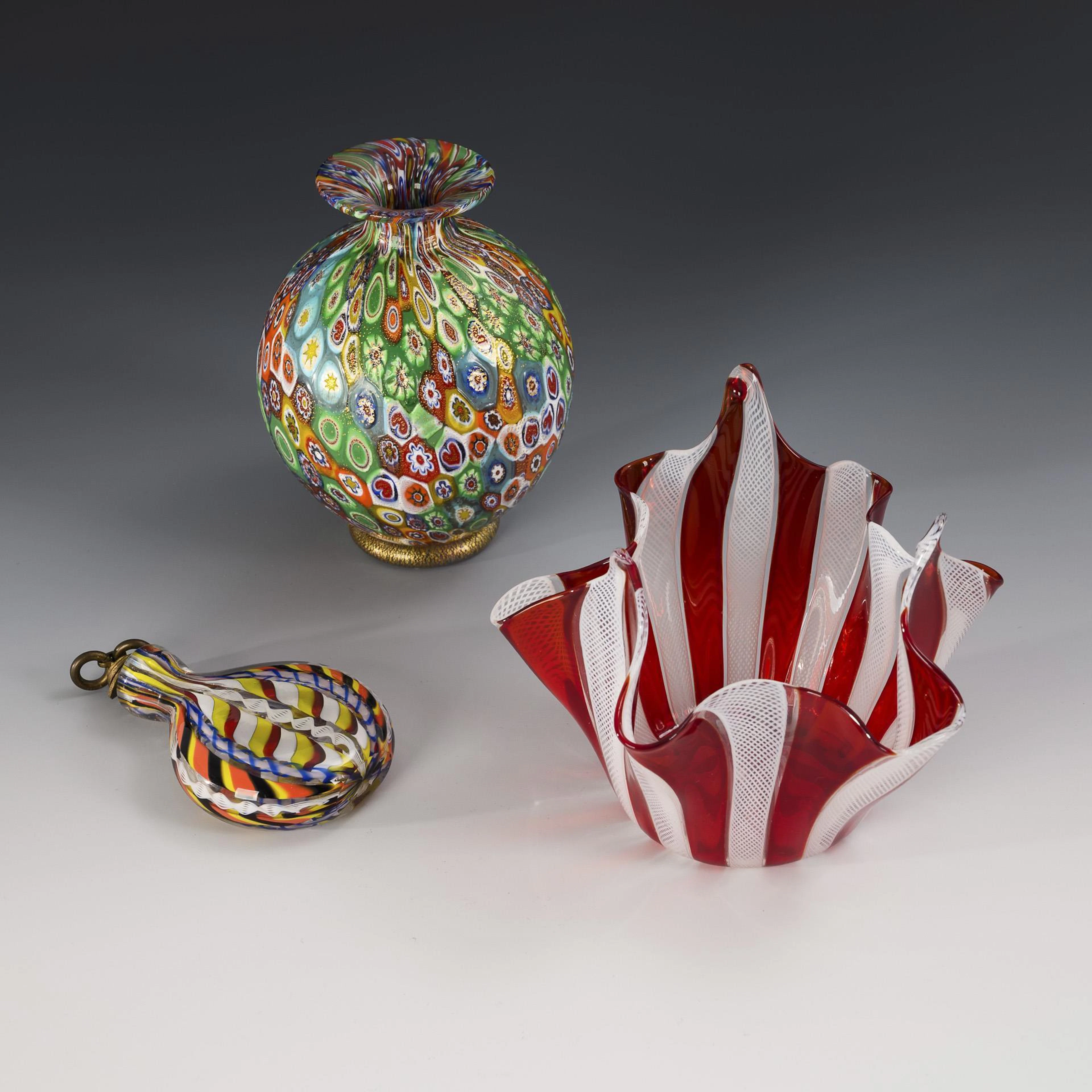 Fazzoletto vase, millefiori vase and tabatiere.