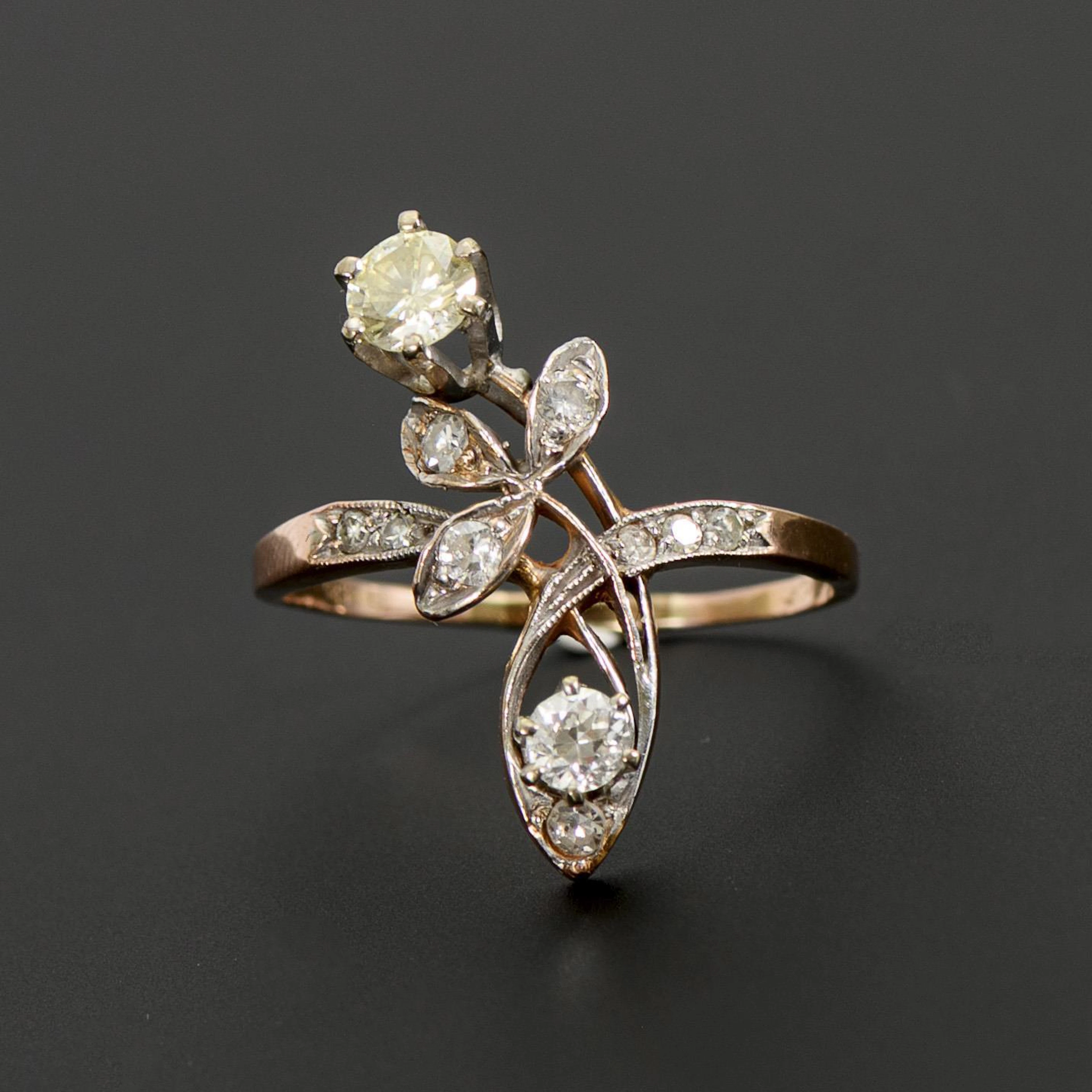Floral Art Nouveau ring.