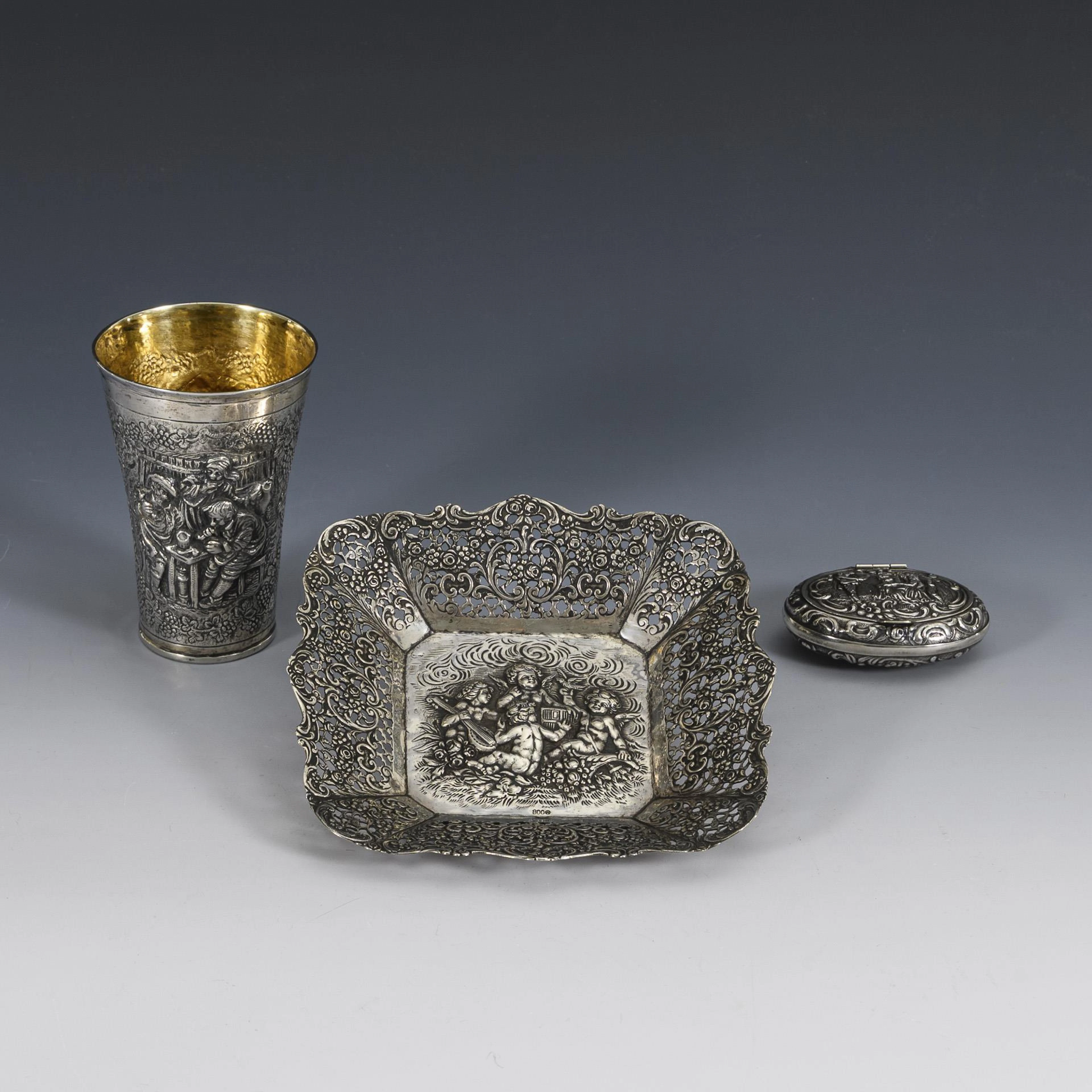 3 pieces Hanau relief silver.