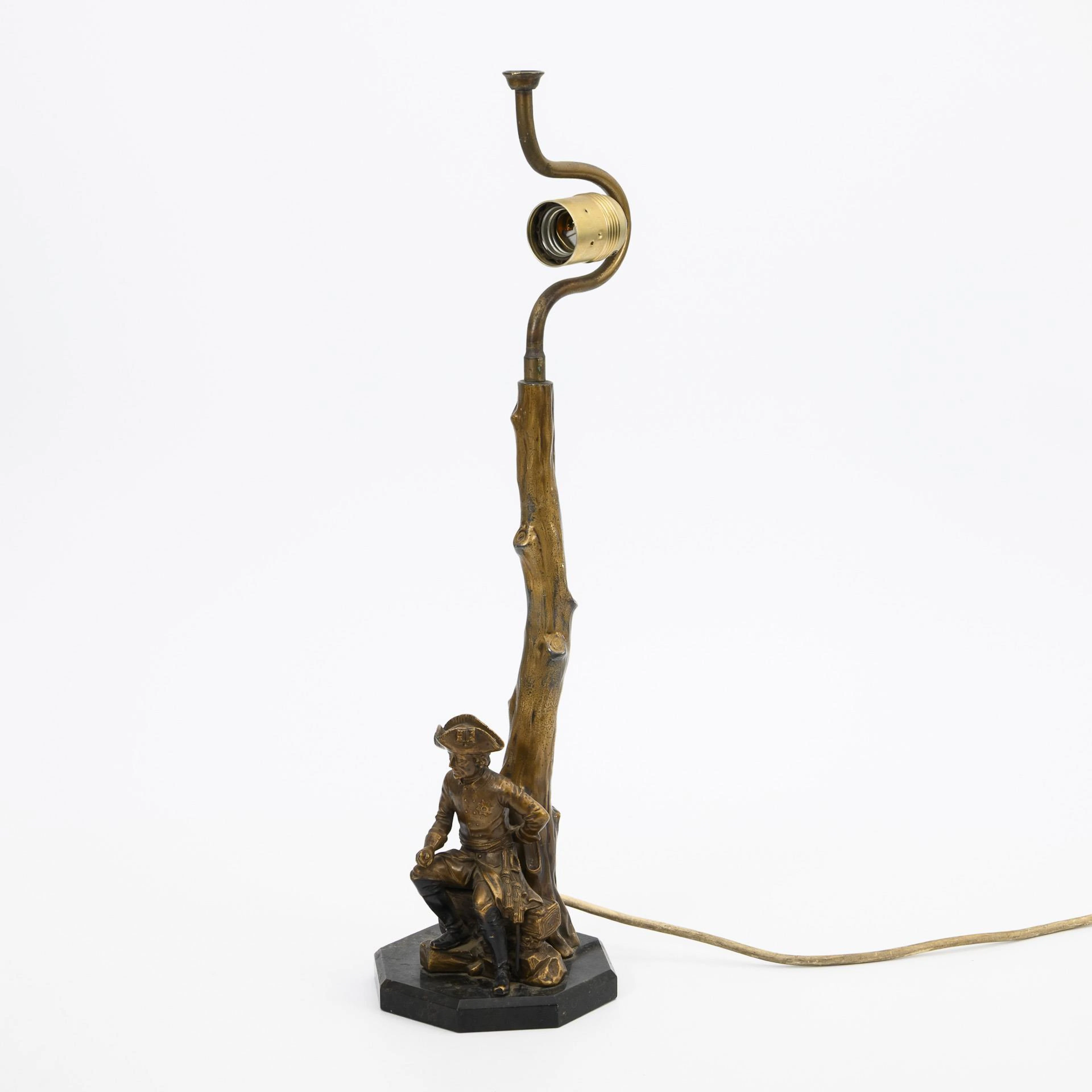 Lamp base with "Old Fritz".