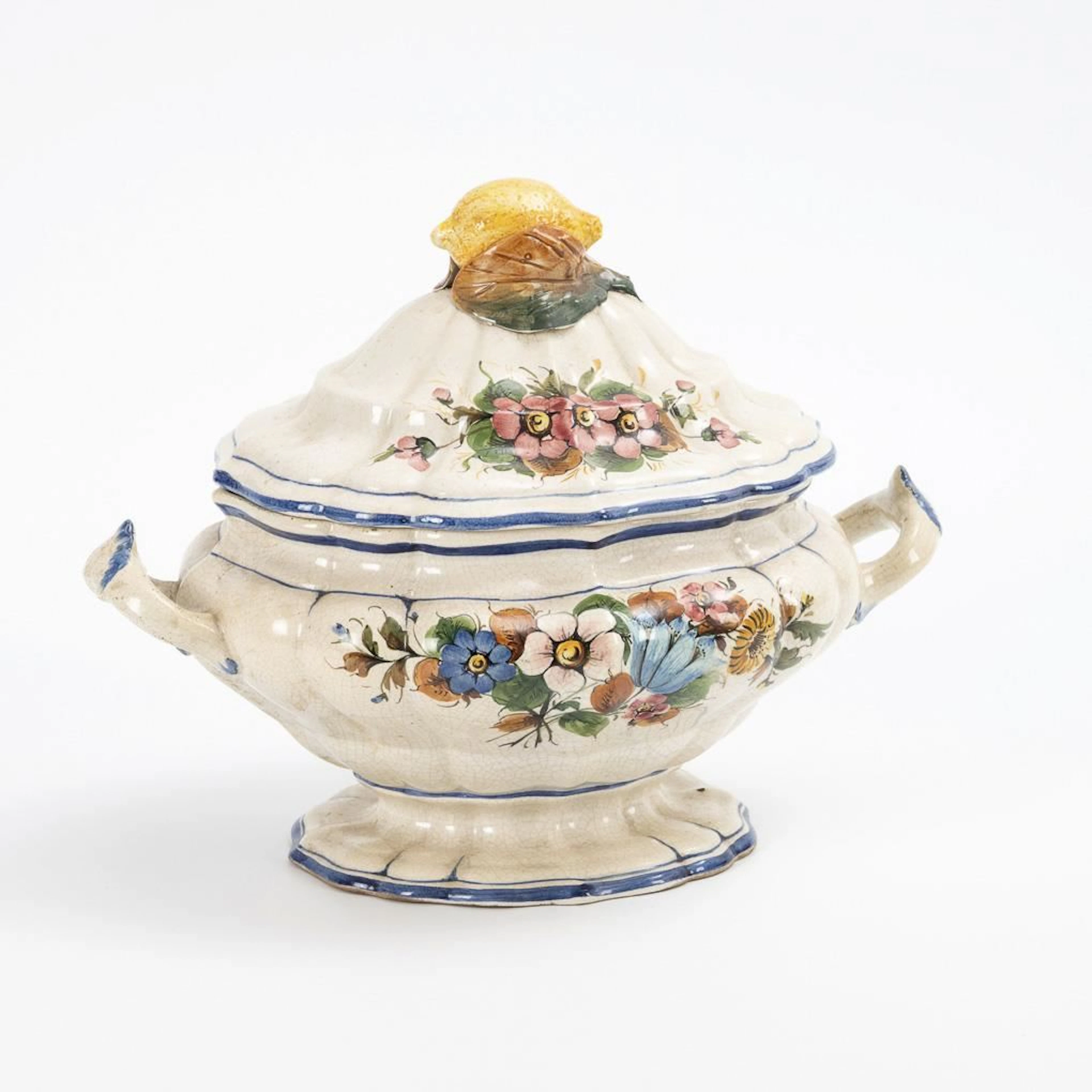 Lidded tureen. Bassano.