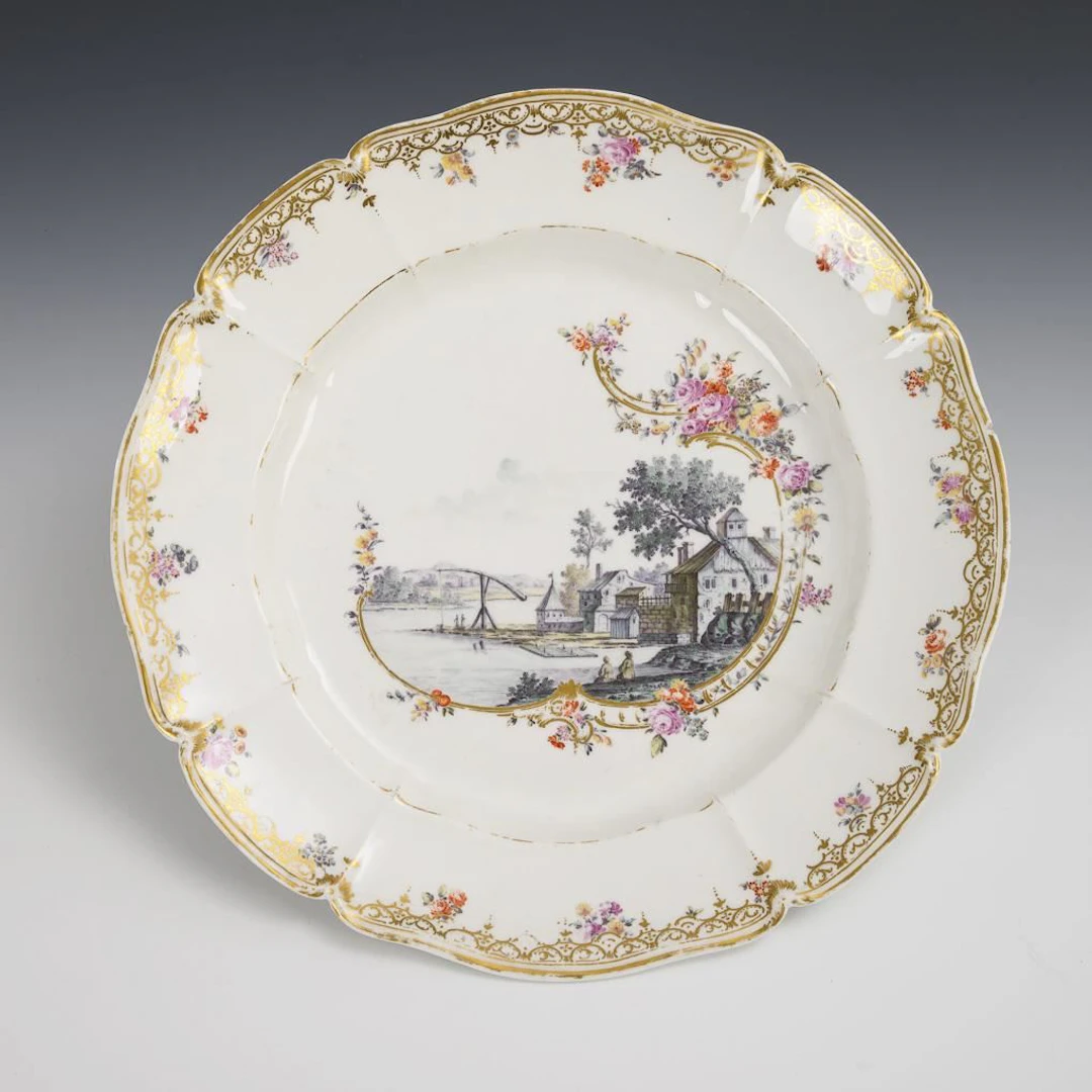 Baroque plate with landscape painting. Nymphenburg.