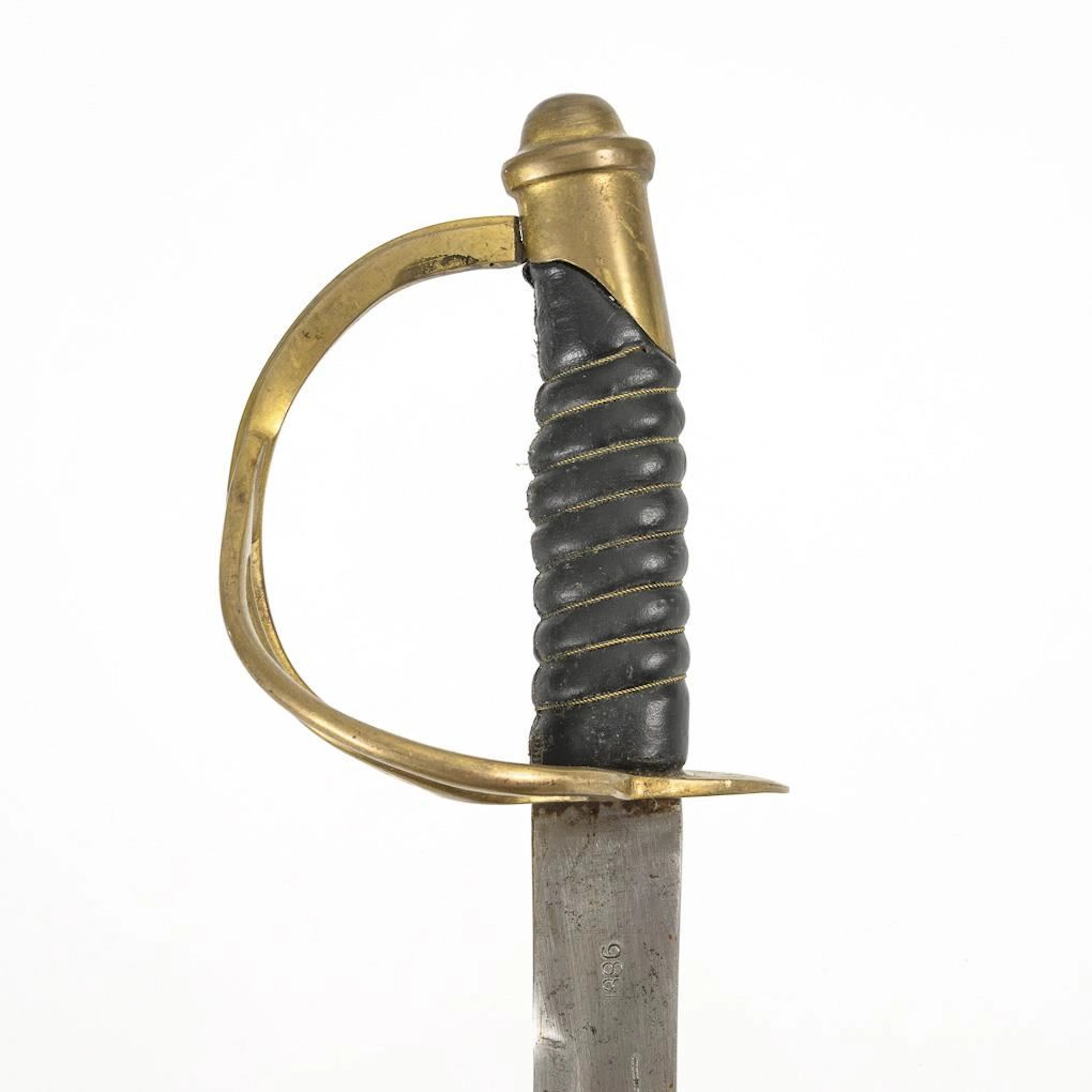 Heavy saber with scabbard, M 1822.