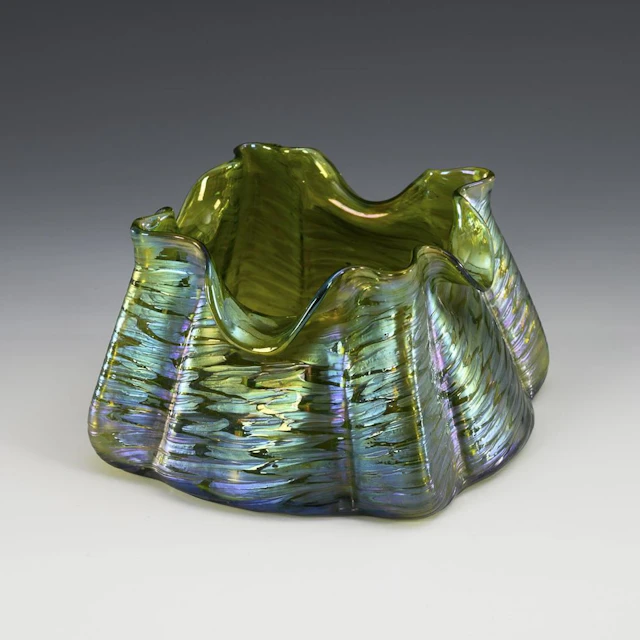 Ribbed Art Nouveau vase with silver-yellow crinkles. Kralik.