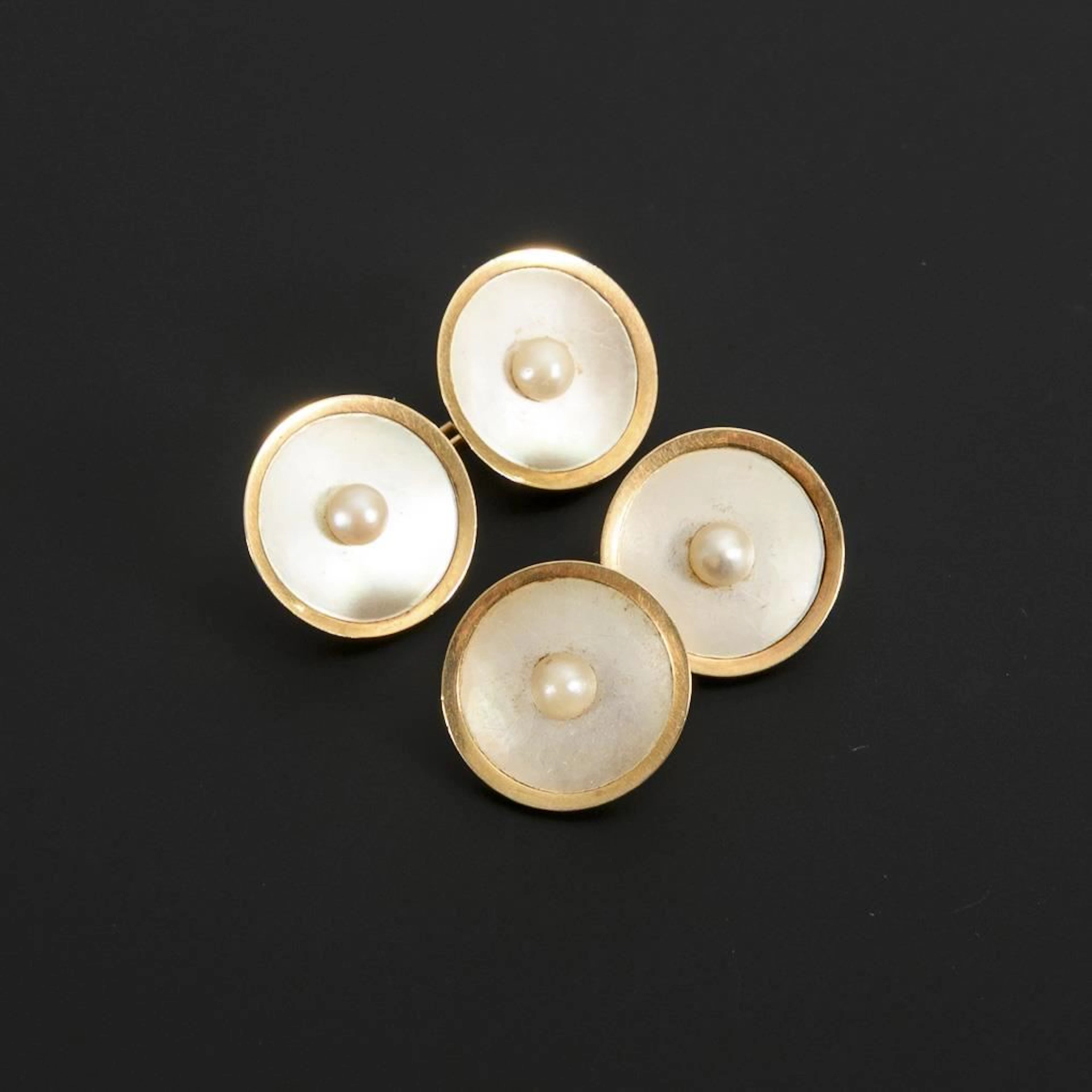 Cufflinks in original case.