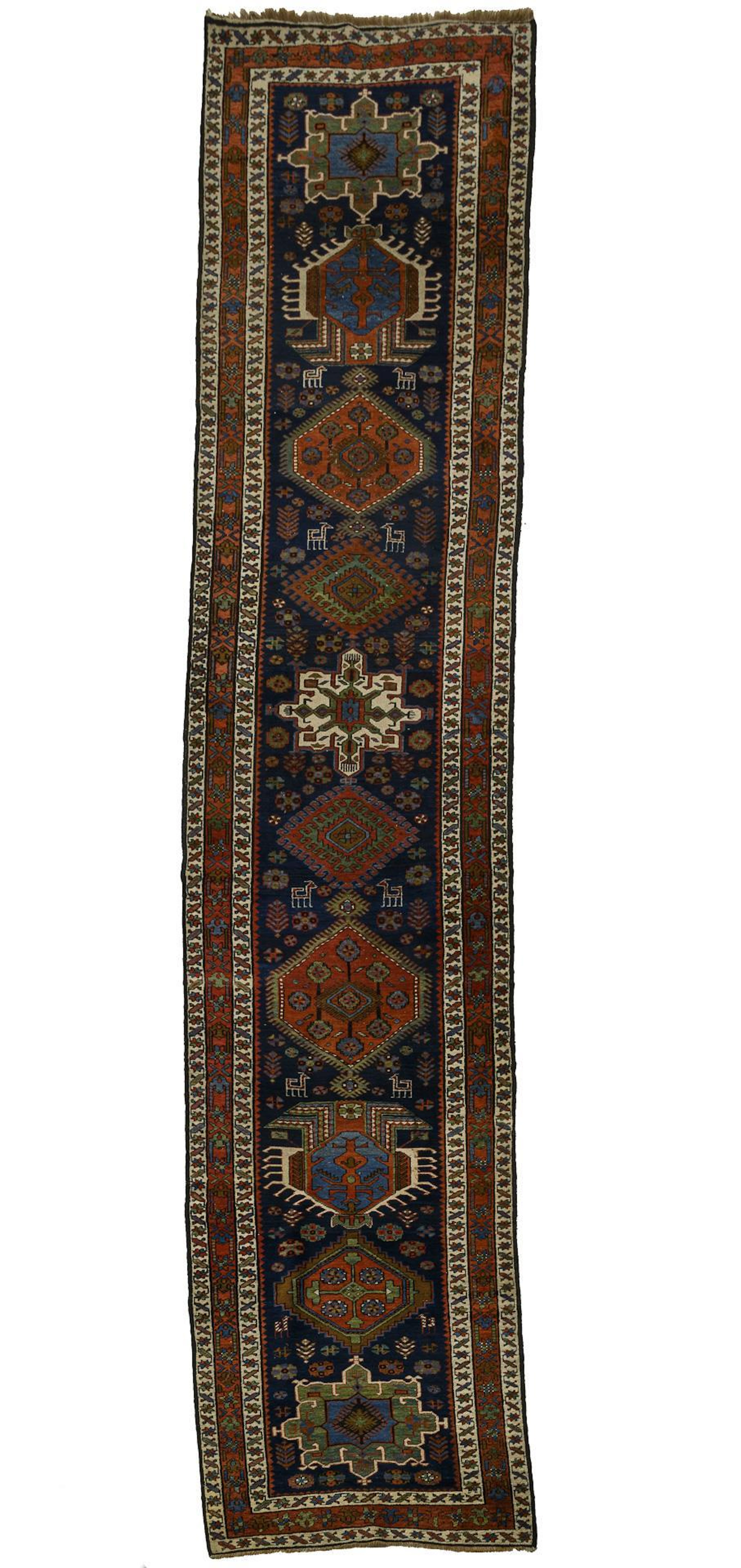 Caucasian gallery with large medallions.