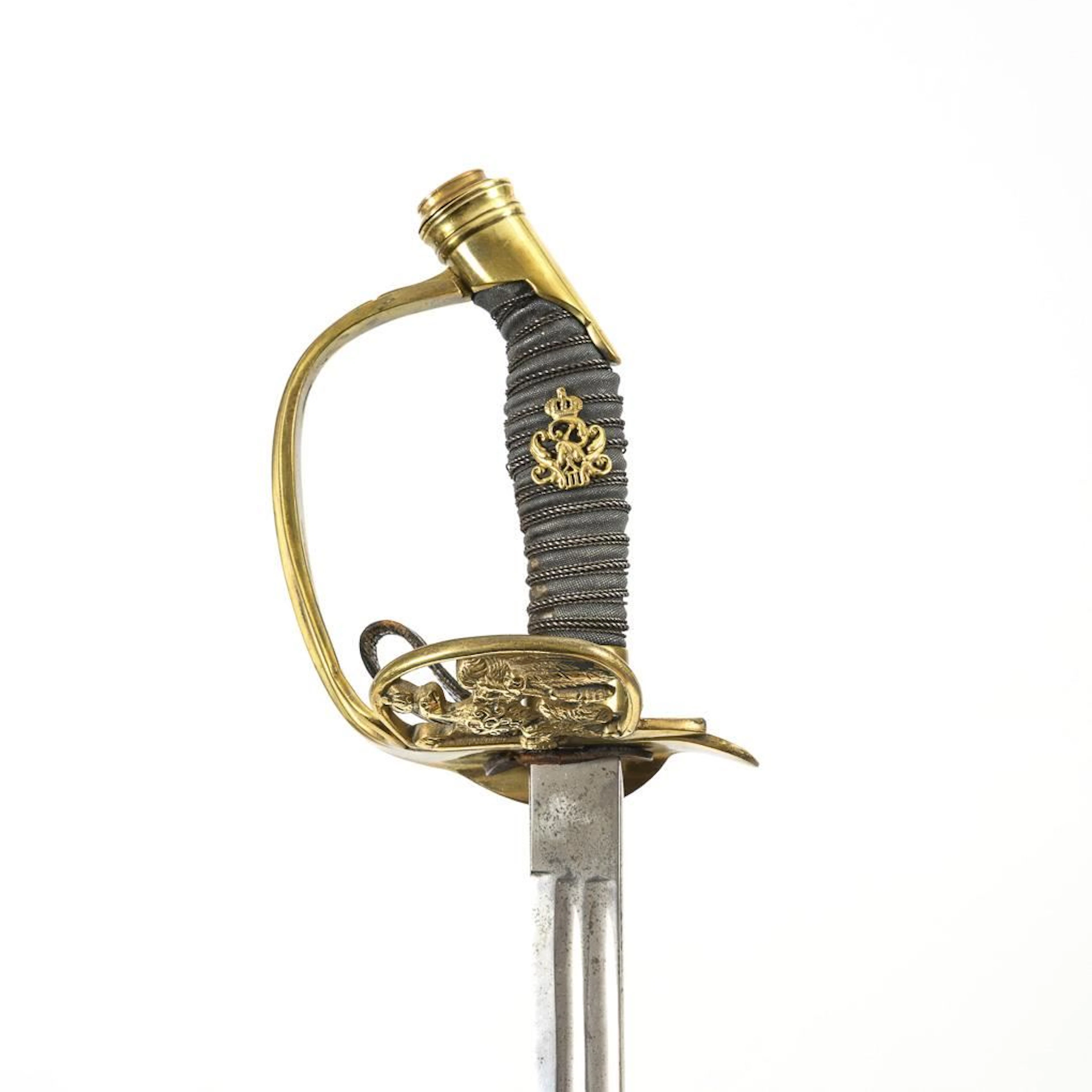 Infantry Officer's Sword (IOD) 89 with a light-colored scabbard.
